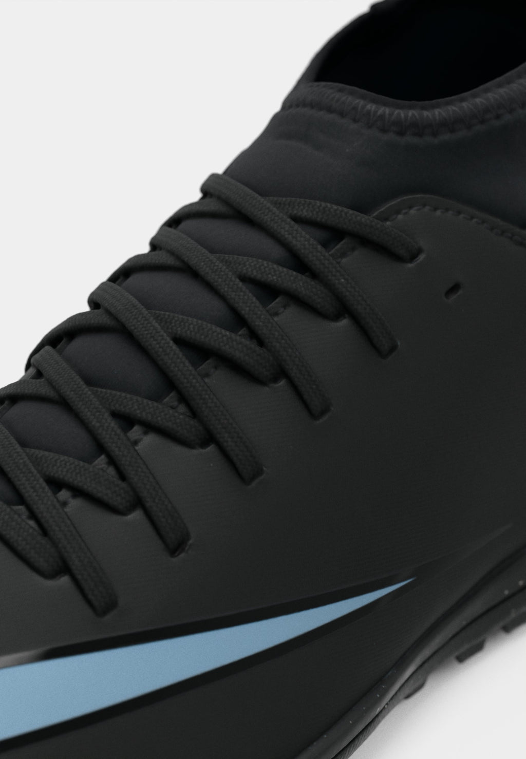 10 CLUB TF - Turf football boots - black/ice blue