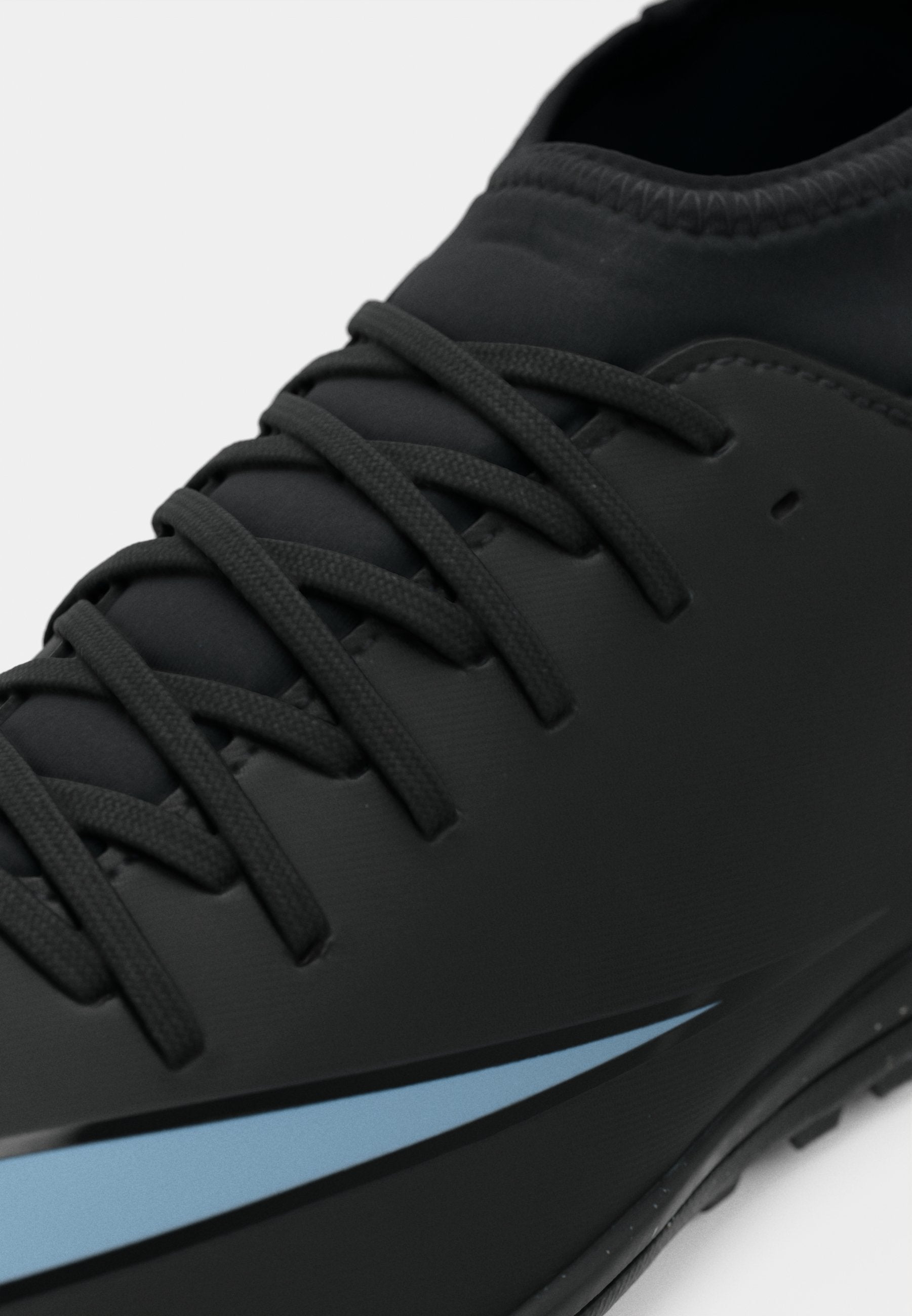10 CLUB TF - Turf football boots - black/ice blue