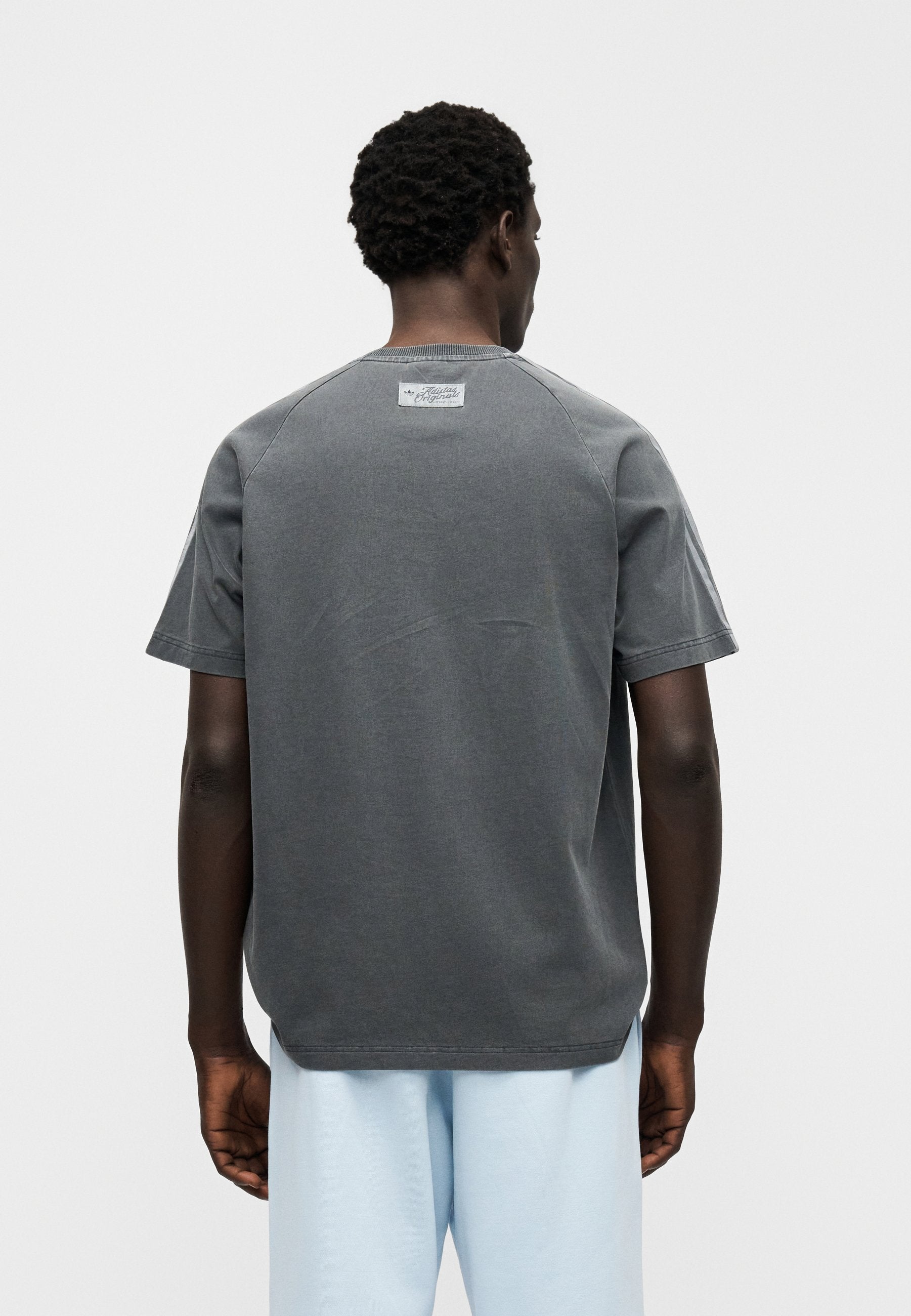 تي شيرت RINGER TEE - رمادي ستة