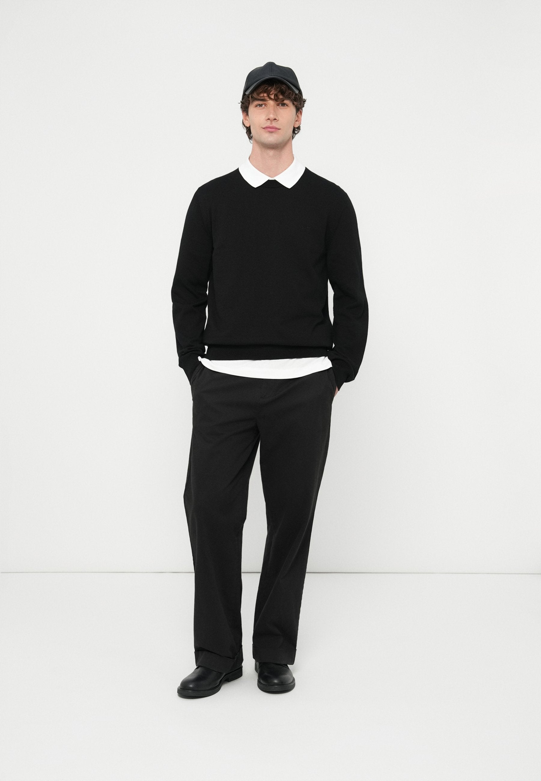 UPACAS-L - Jumper - black