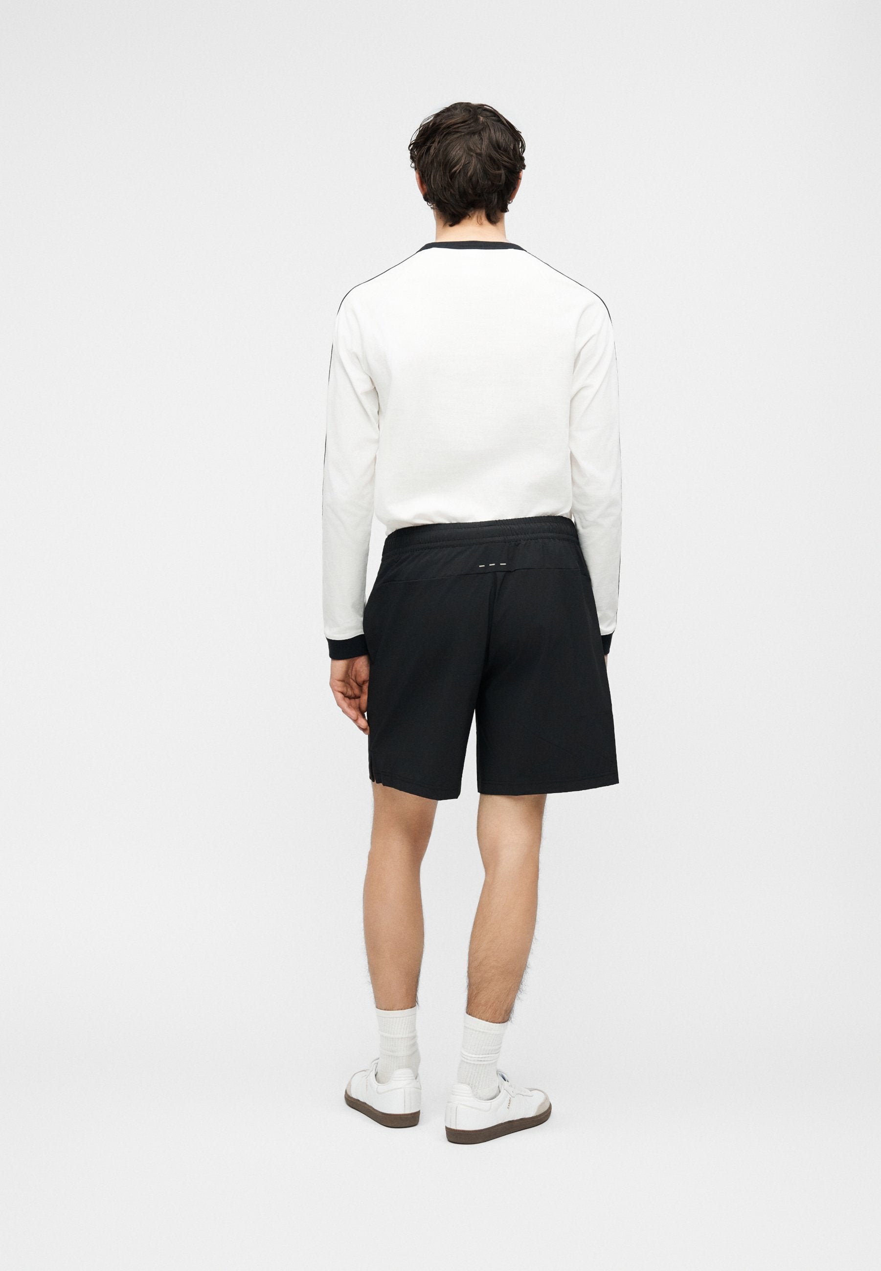 TECH ESS WV SHO - Tracksuit bottoms - black