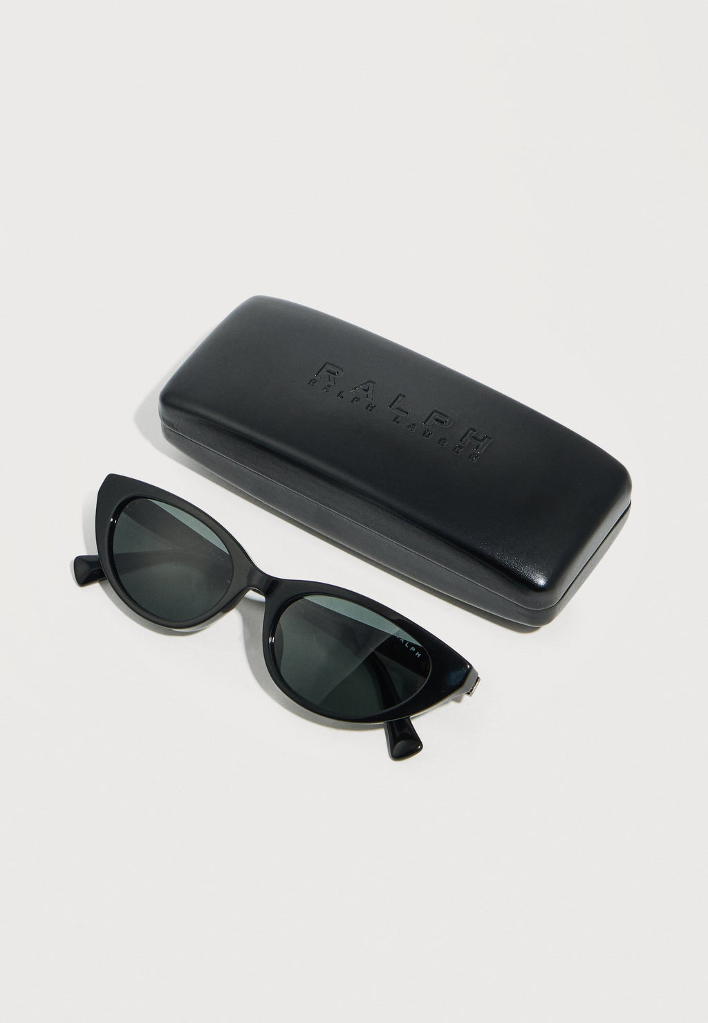Sunglasses - shiny black