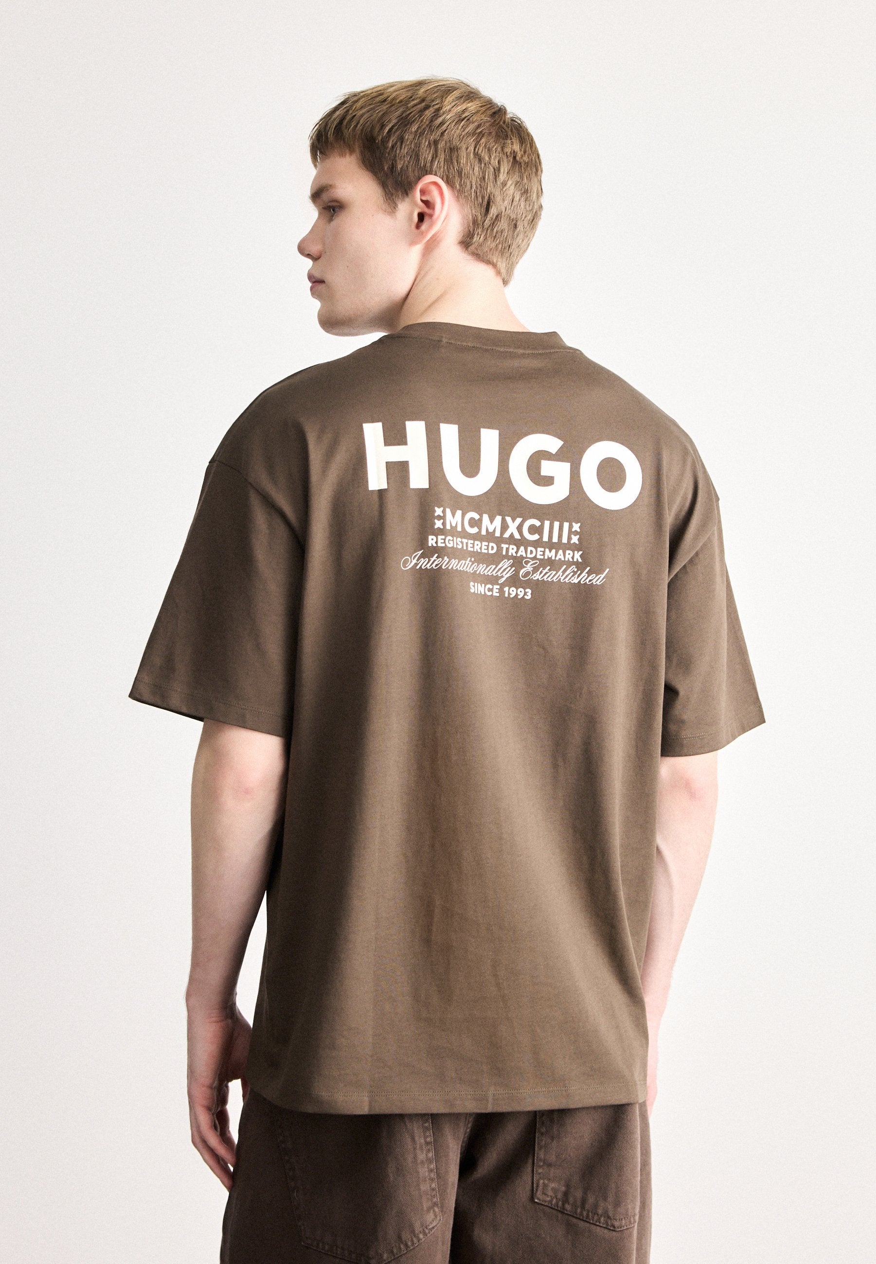 NALONO - T-shirt imprimé - marron foncé