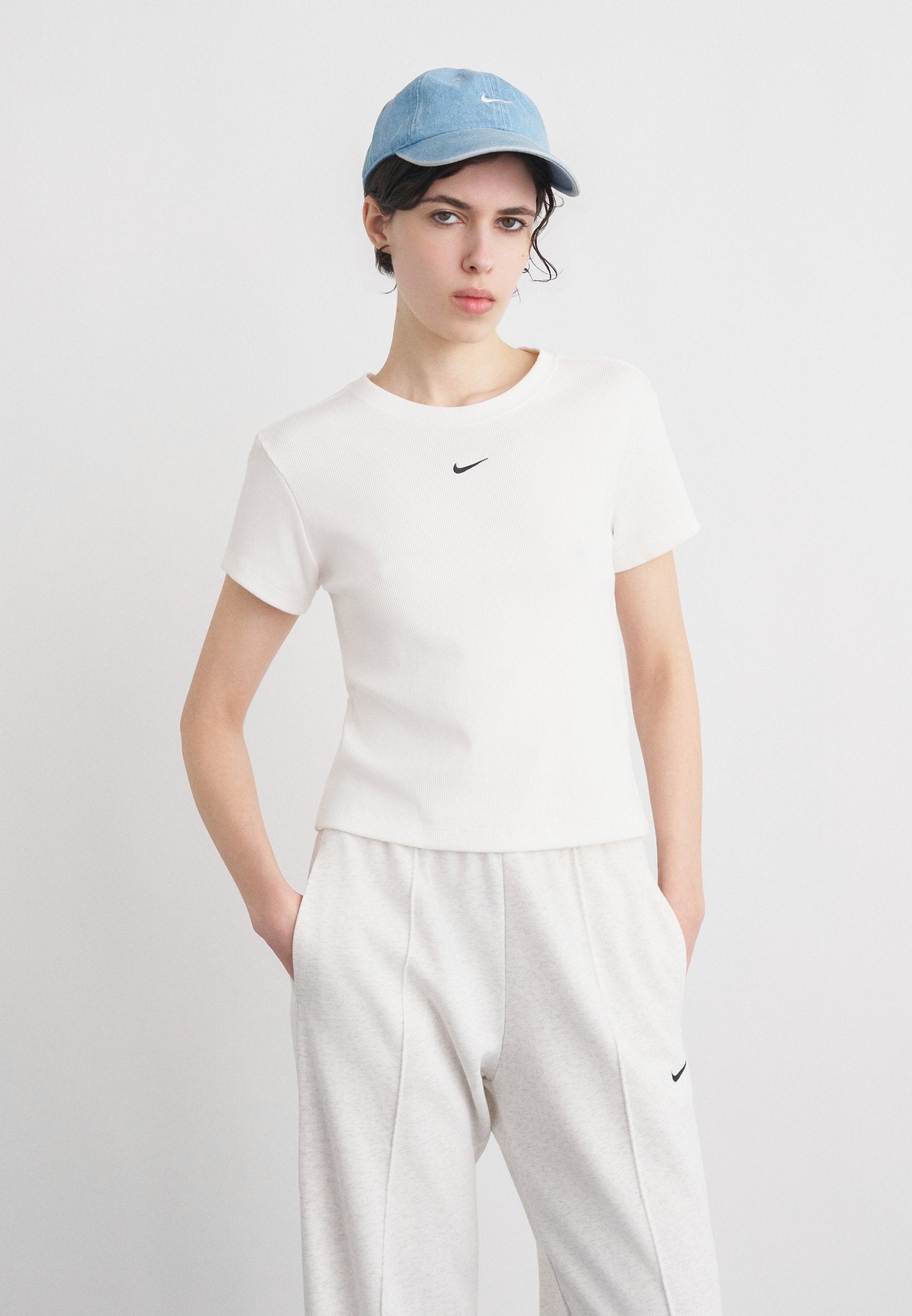 TEE - Basic T-shirt - white