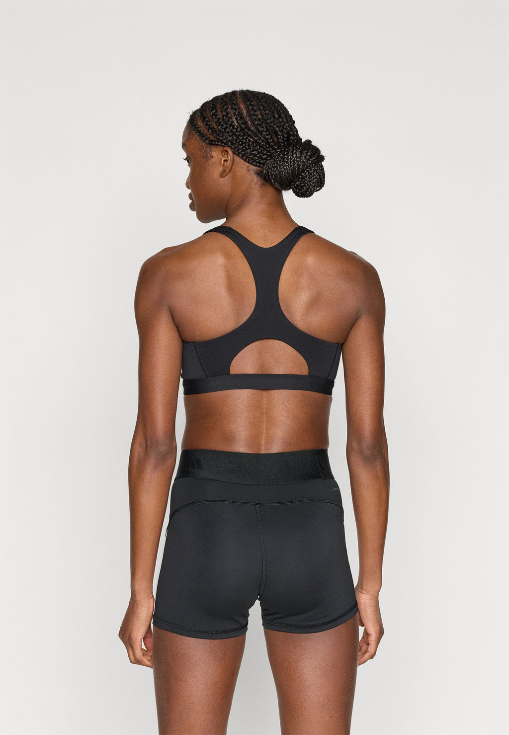 OPTIME ESSENTIALS WORKOUT ZIP-FRONT MEDIUM SUPPORT - Medium support sports bra - black