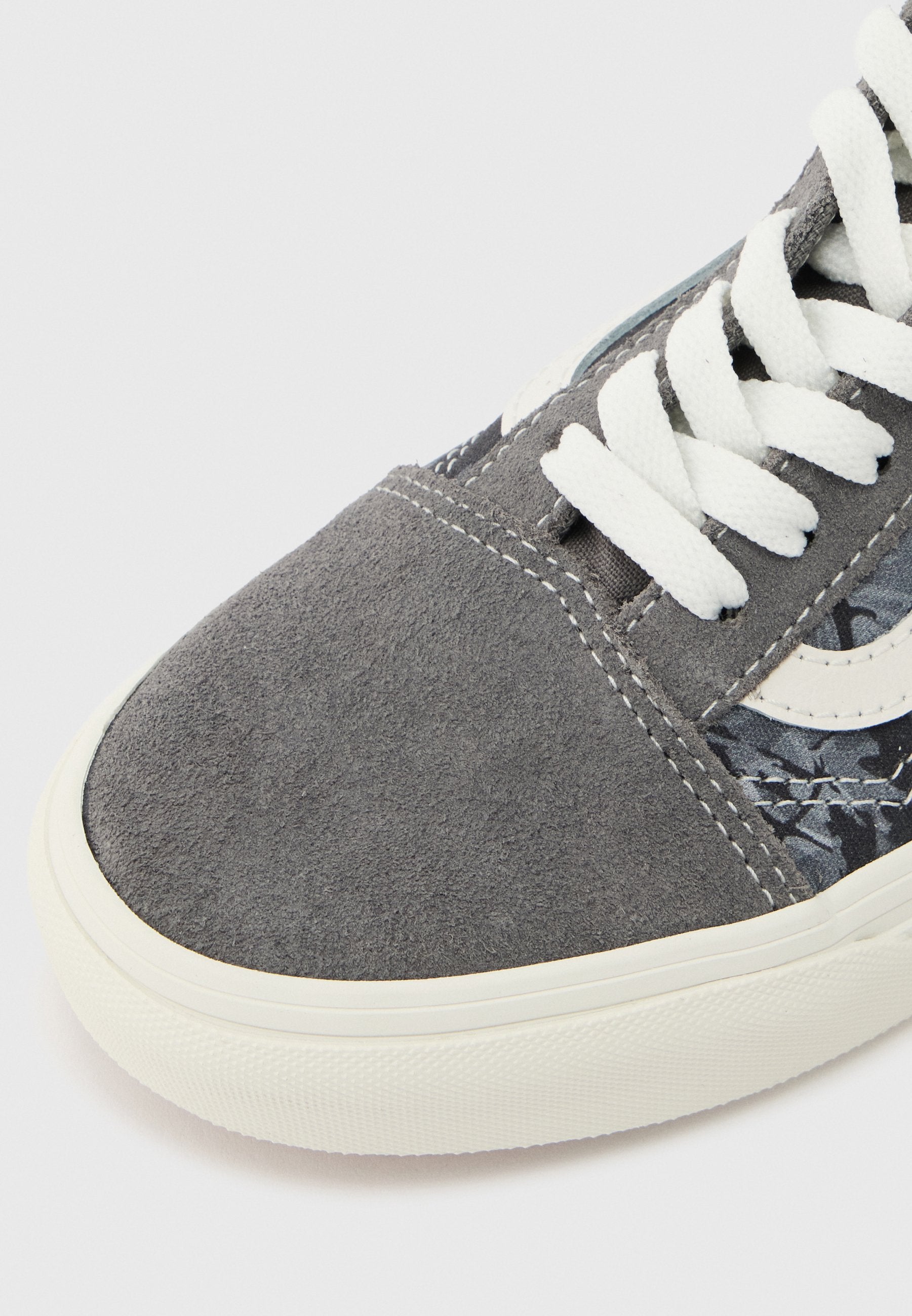 OLD SKOOL UNISEX - Skate shoes - gray