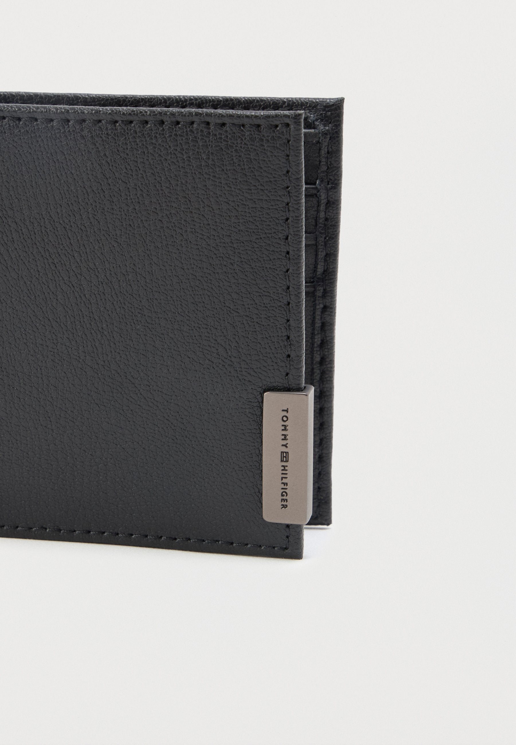 LOGO BIFOLD LEATHER CREDIT CARD WALLET - Wallet - black