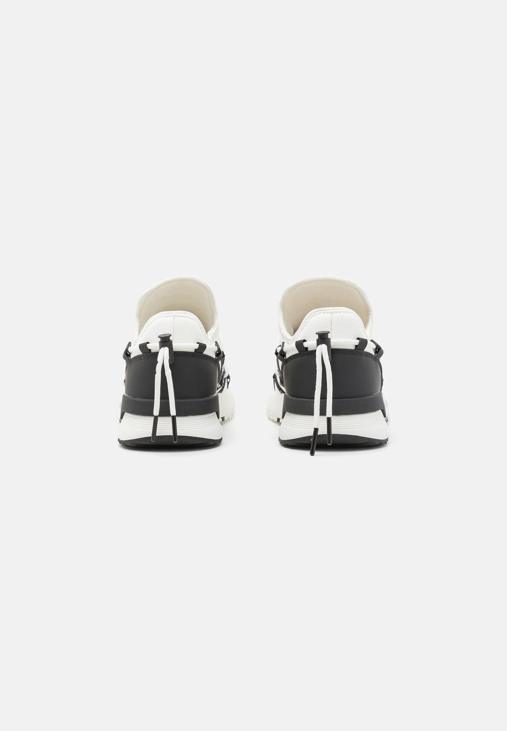 Trainers - white