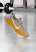 LEBRON TR 1 - Training shoe - cream ii/white/gold-coloured leaf