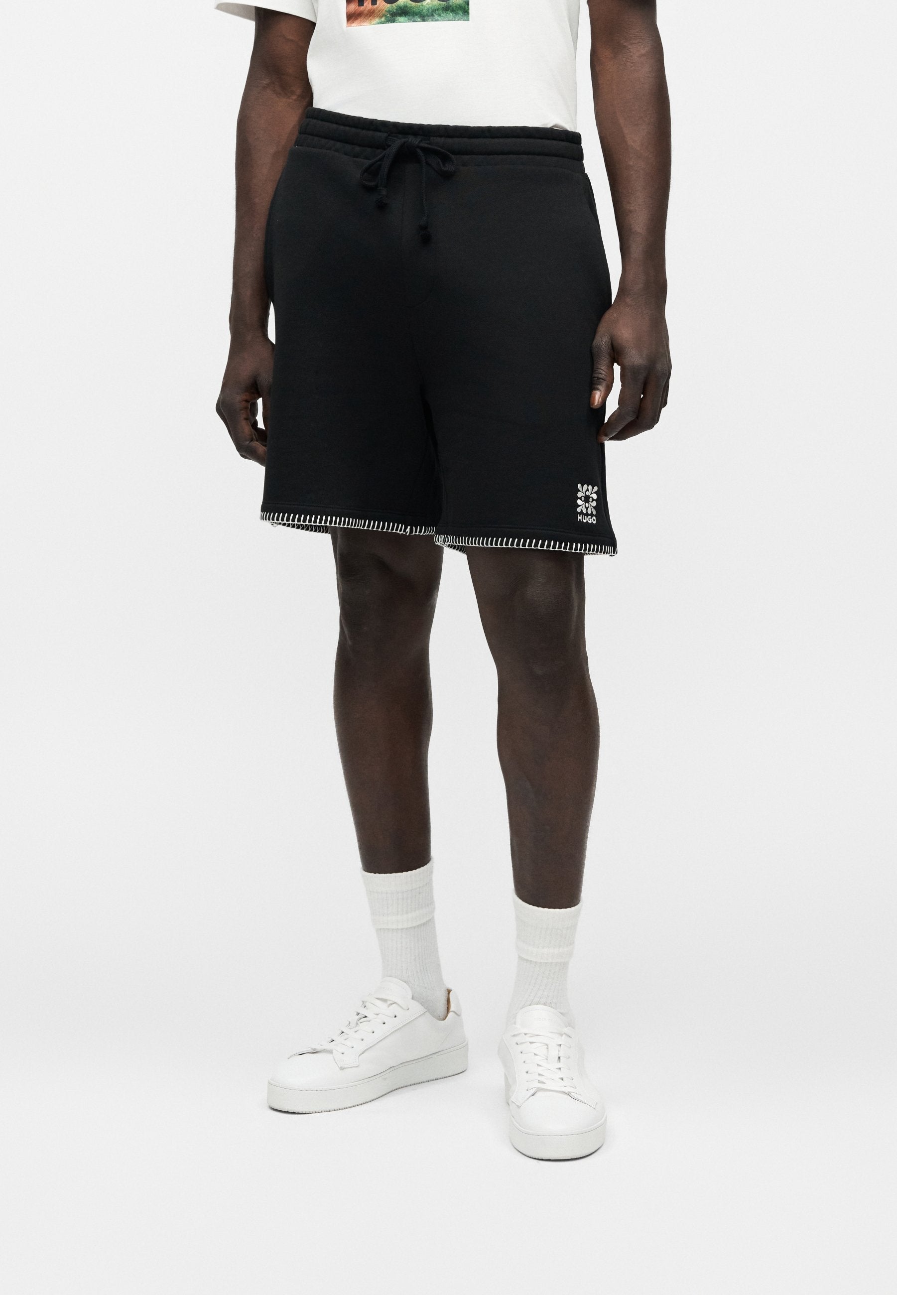DARONSO - Shorts - black