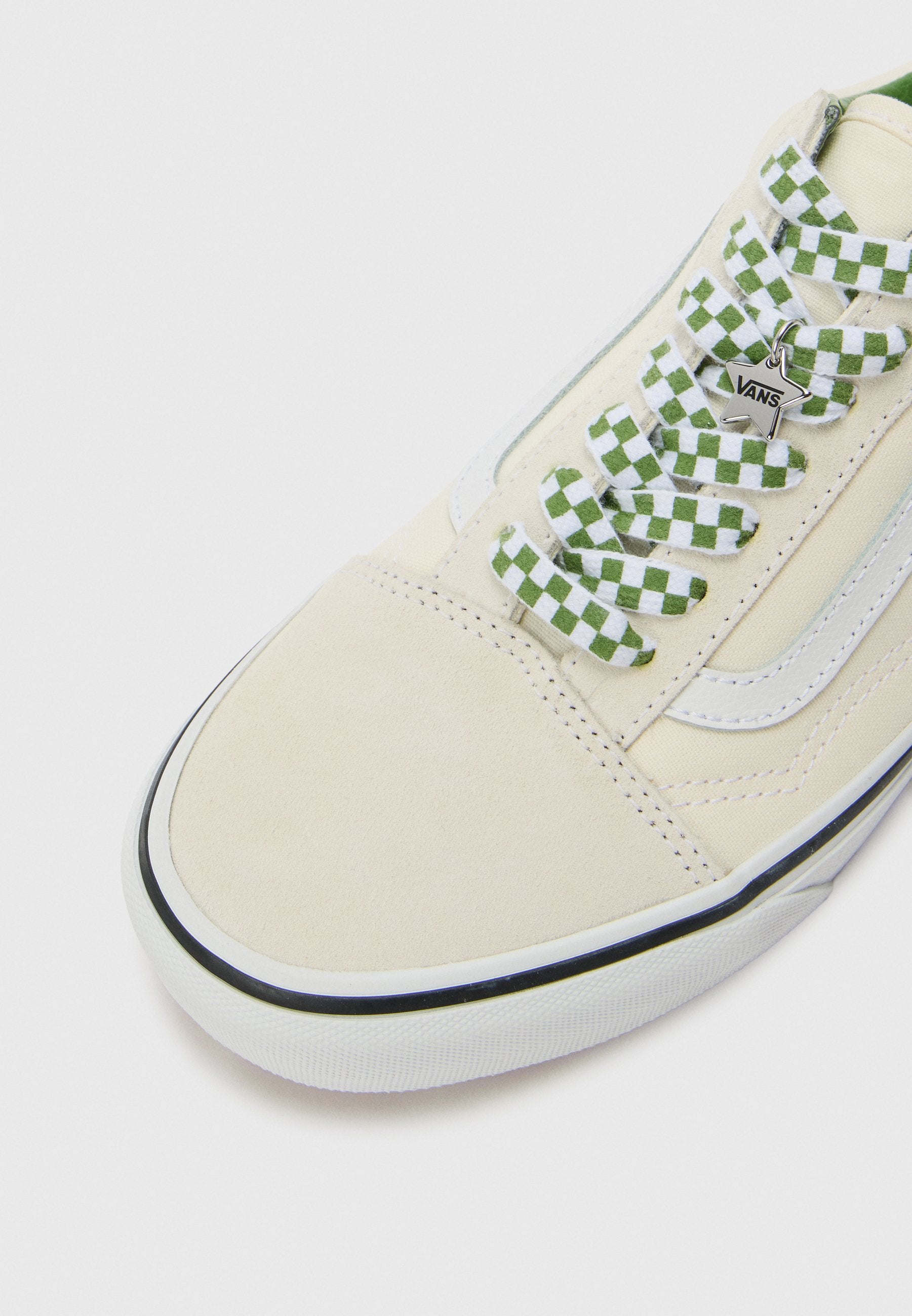 OLD SKOOL - Skate shoes - marshmallow/green