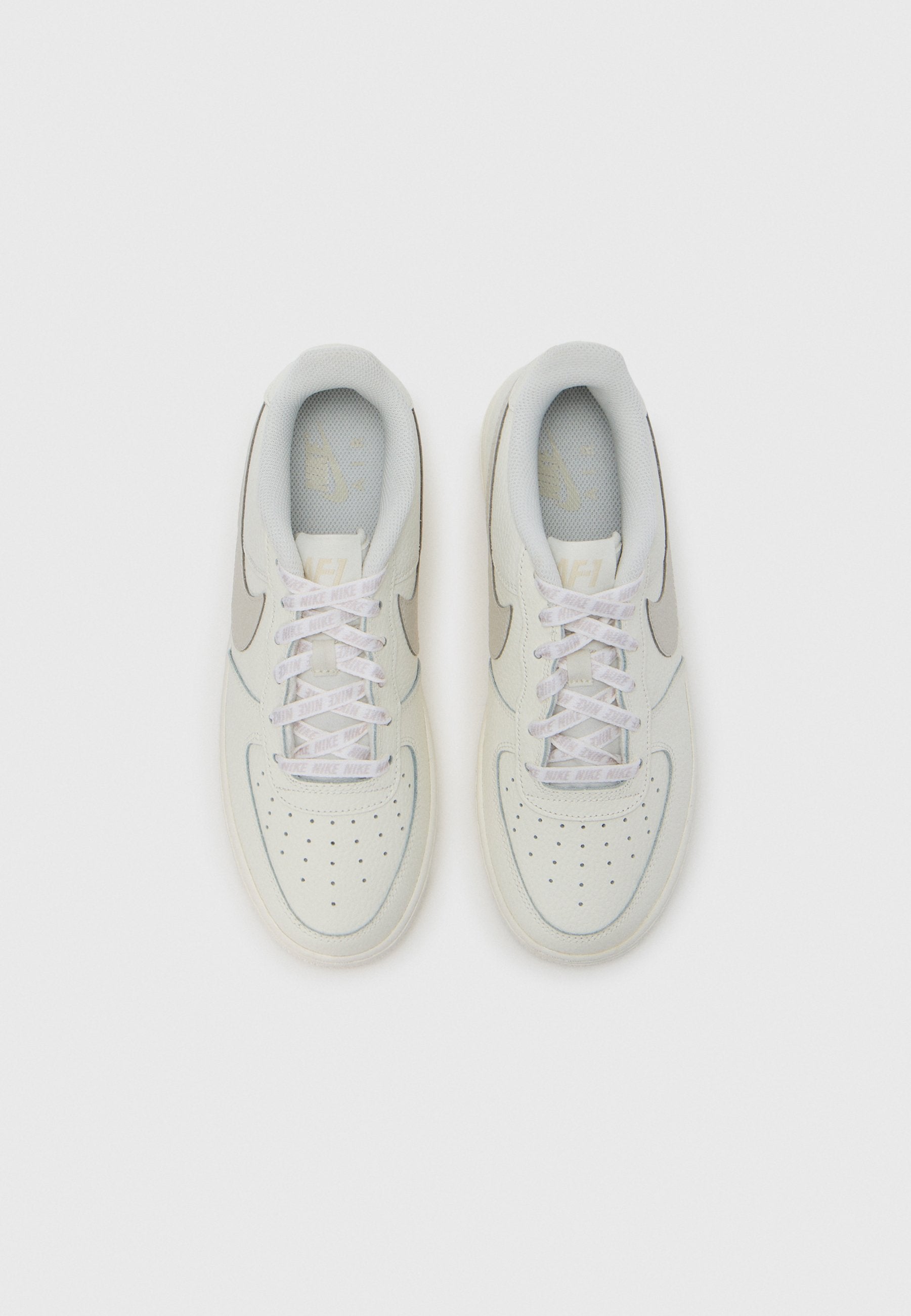 AIR FORCE 1 LOW UNISEX - Trainers - sail/light orewood brown