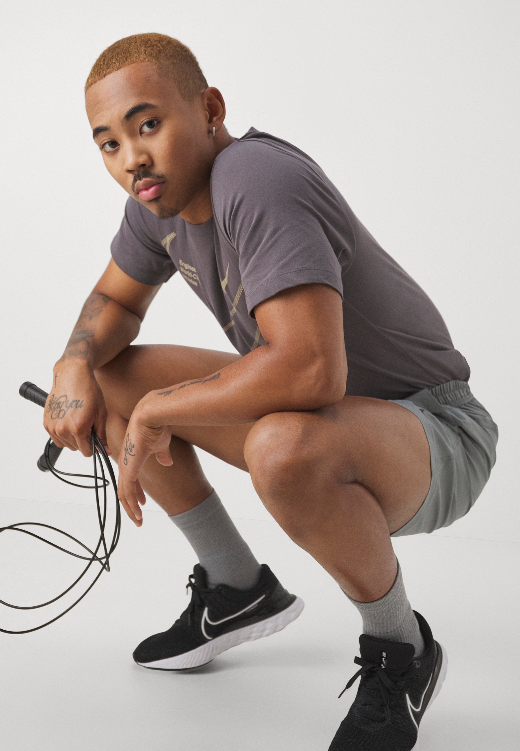 FORM SHORT - Sports shorts - smoke grey/black
