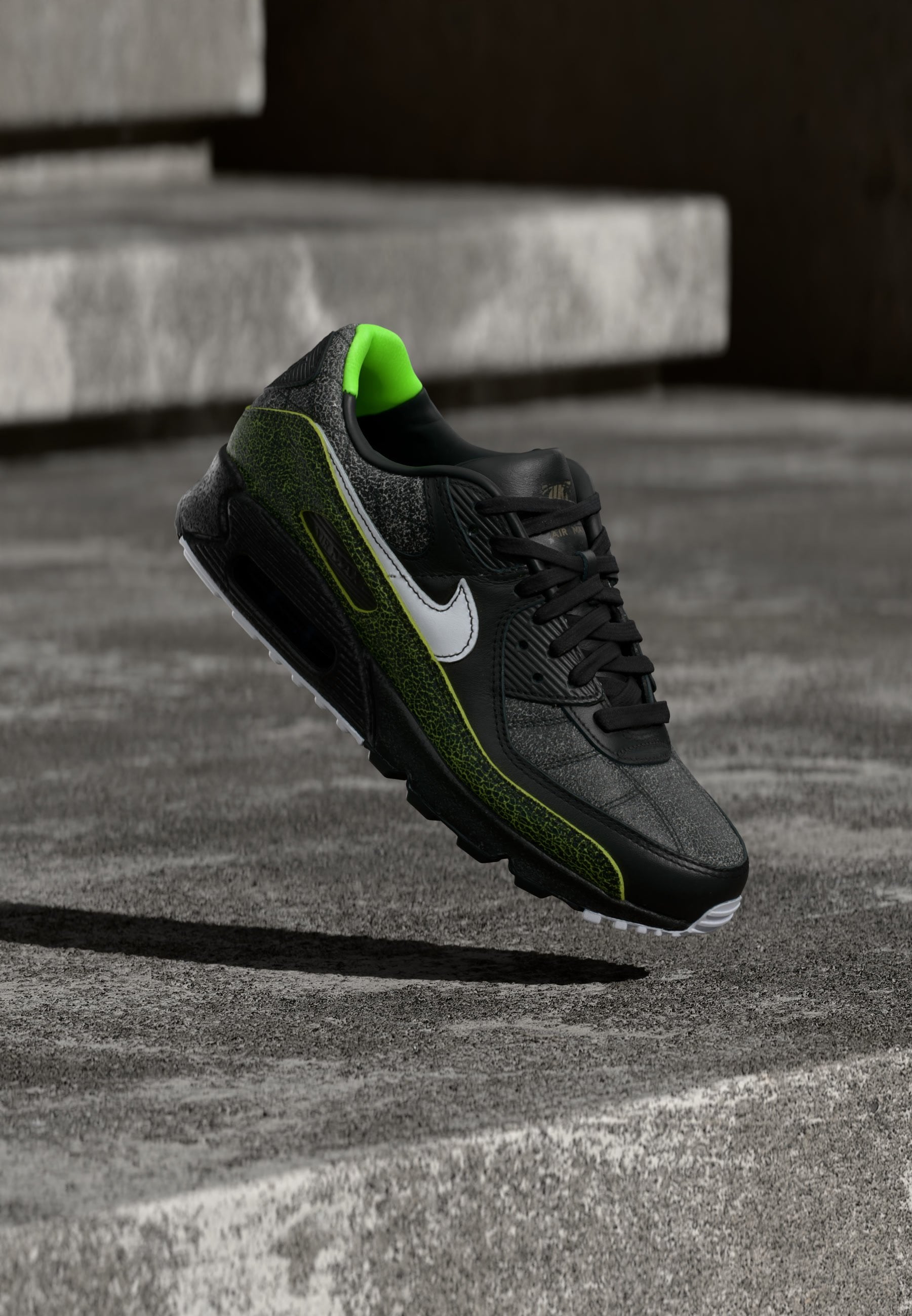 AIR MAX 90 - Trainers - black/white/voltage green
