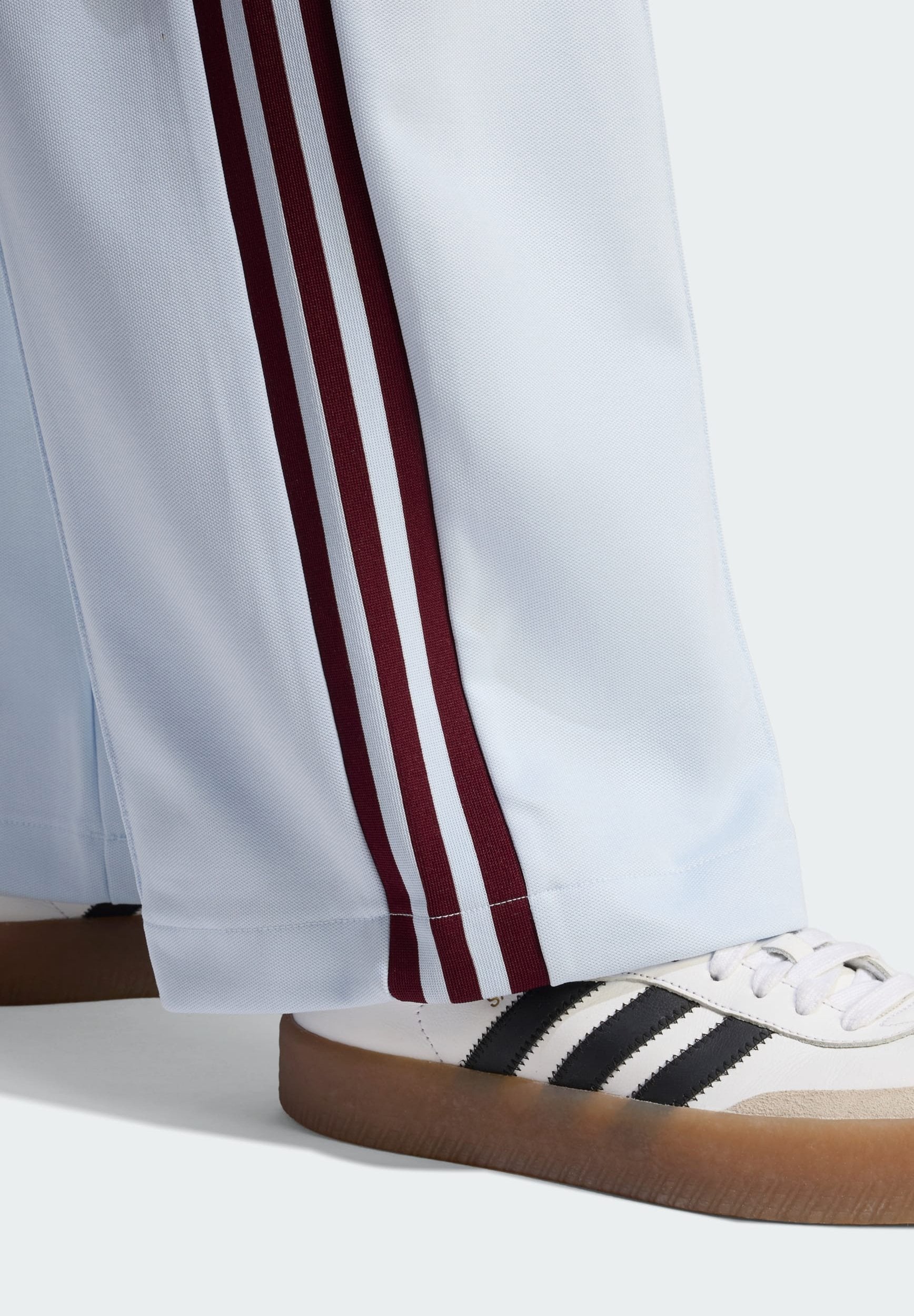 BECKENBAUER - Tracksuit bottoms - crystal sky/maroon