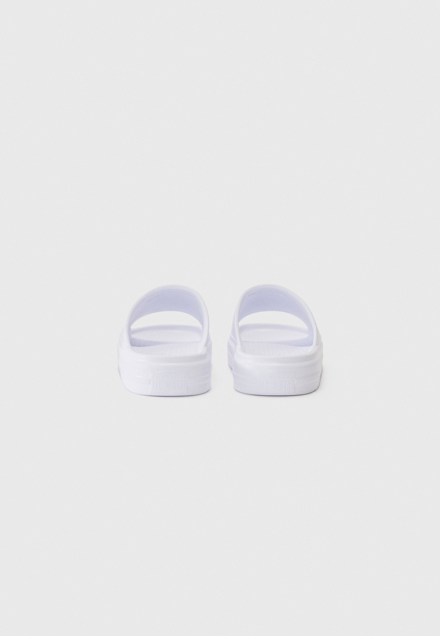 ESSENTIAL UNISEX - Slippers - white