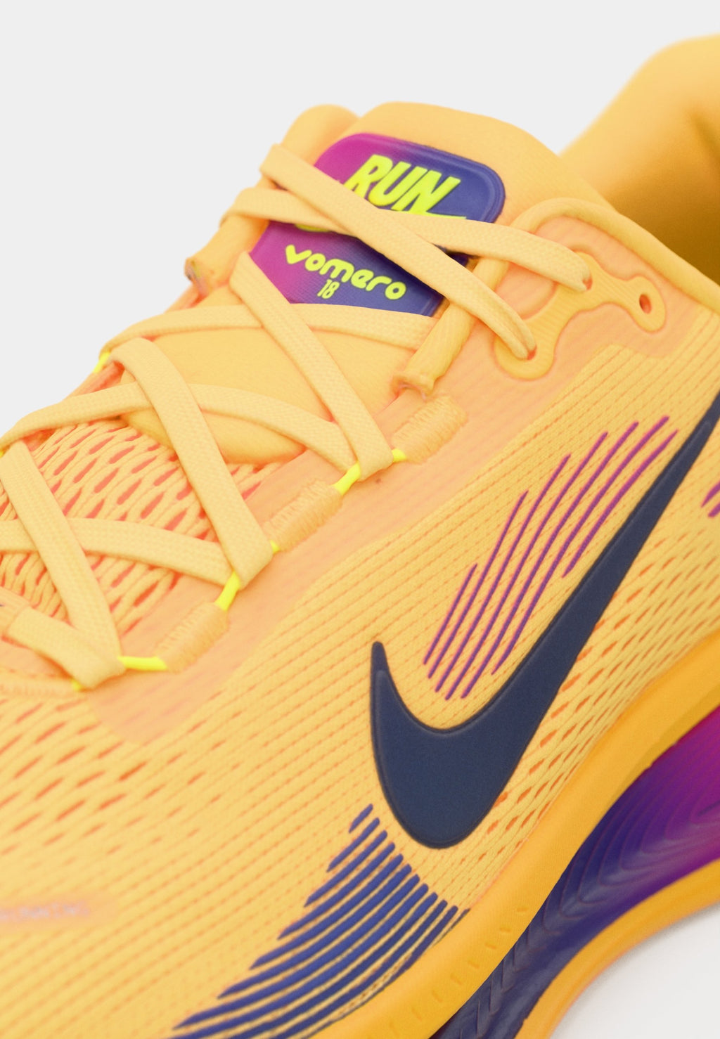 VOMERO UNISEX - Road running shoes - citron pulse/blue void/laser orange/hyper violet/indigo burst/volt
