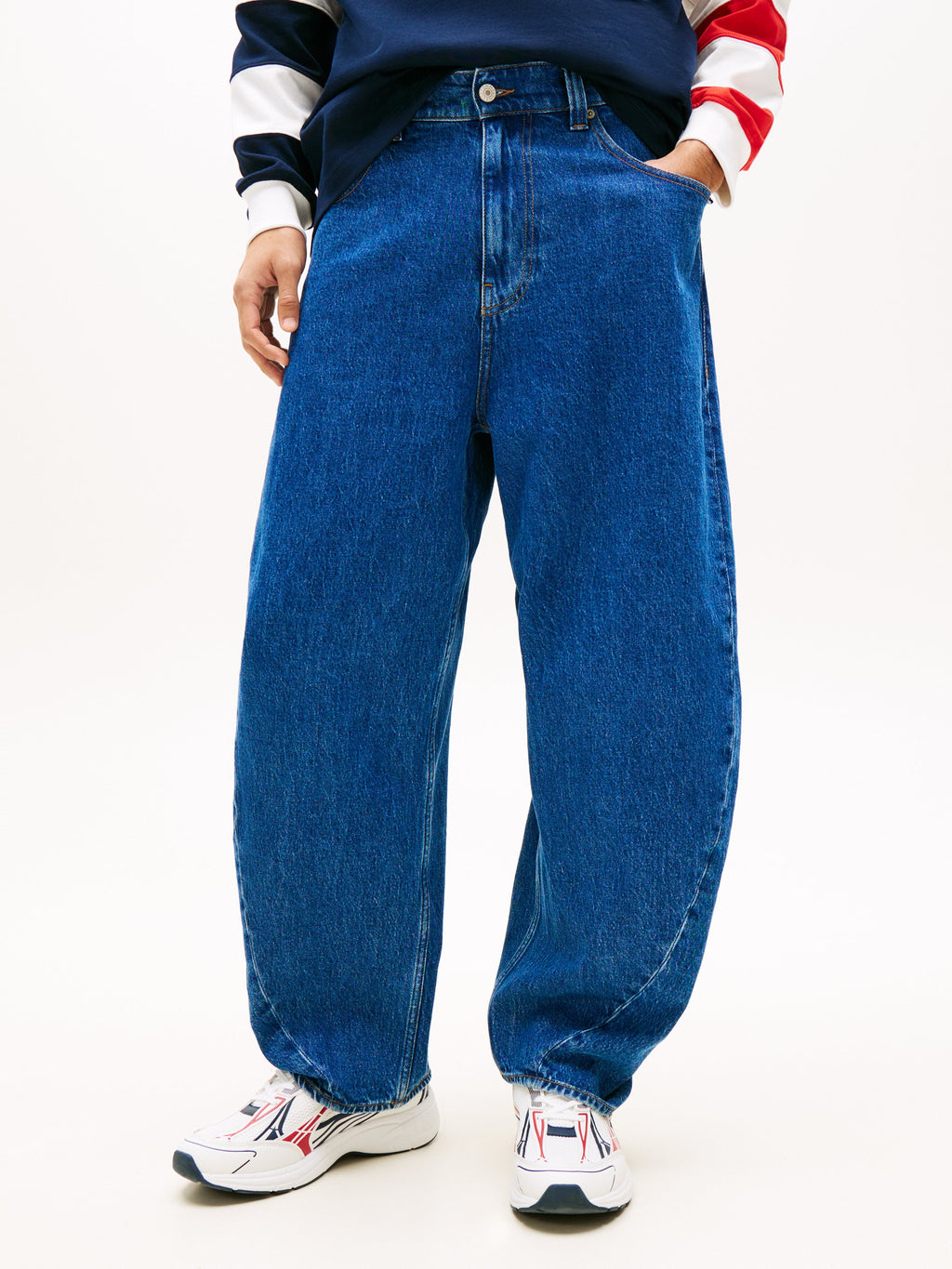 ASHTON TWISTED SEAM LOOSE BARREL LEG JEANS - Baggy Jeans - denim medium