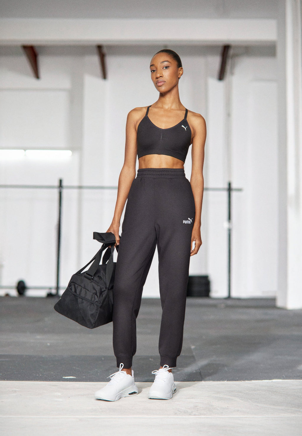 SMALL LOGO COMFORT HIGH-WAIST SWEATPANTS  - Tracksuit bottoms - black