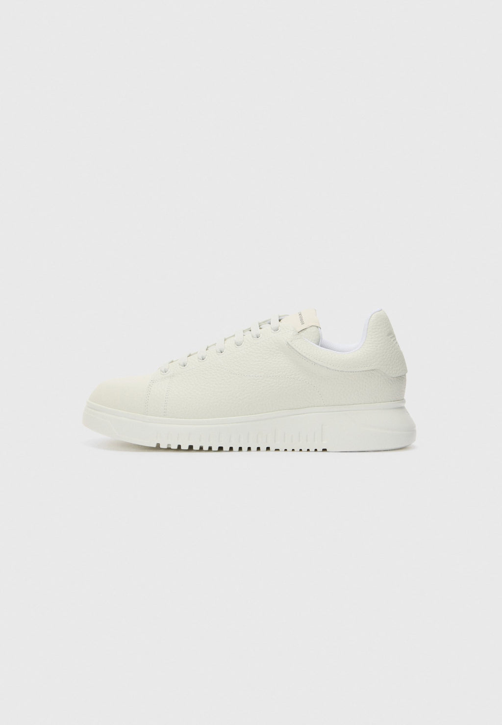 Trainers - white