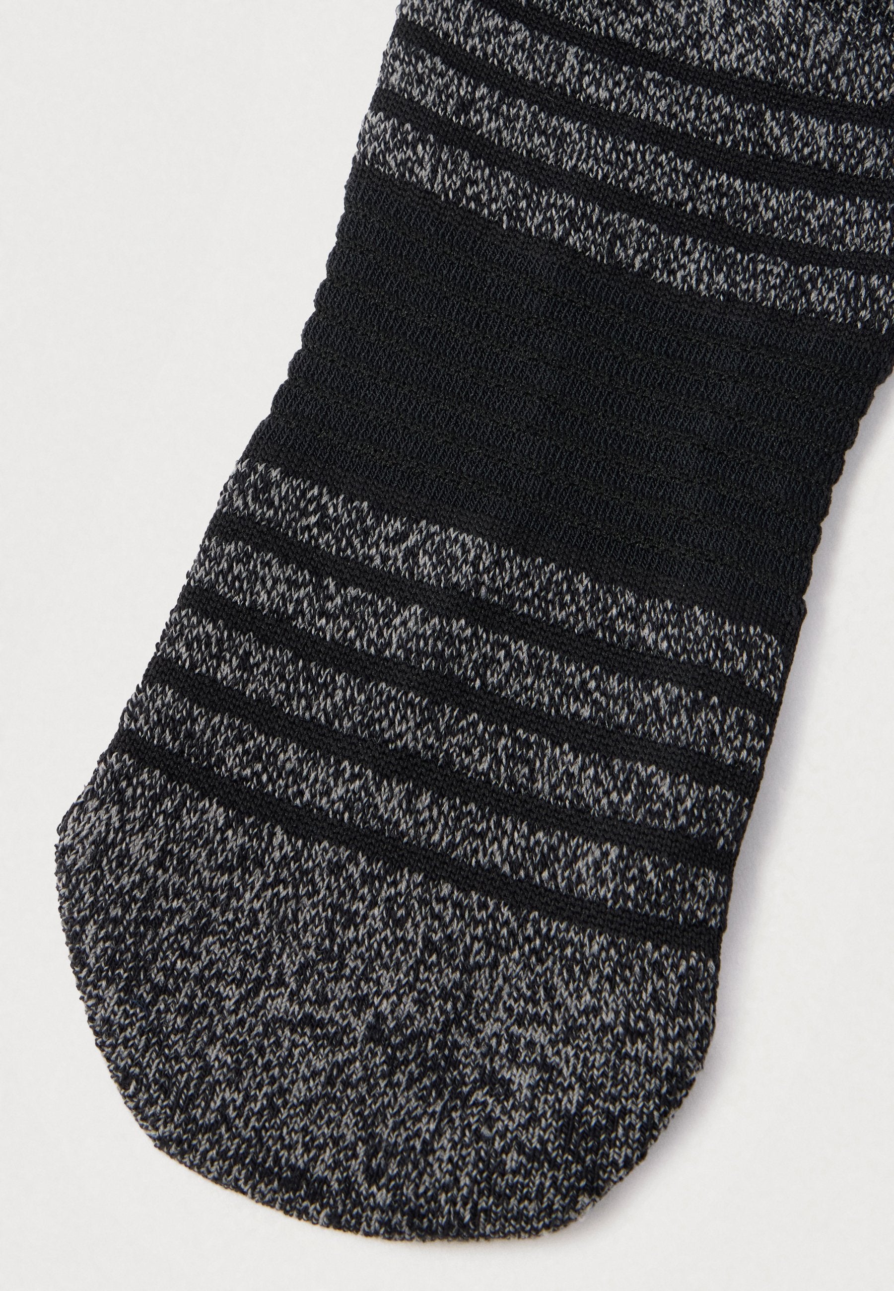 ADI 26 - Football socks - black/white