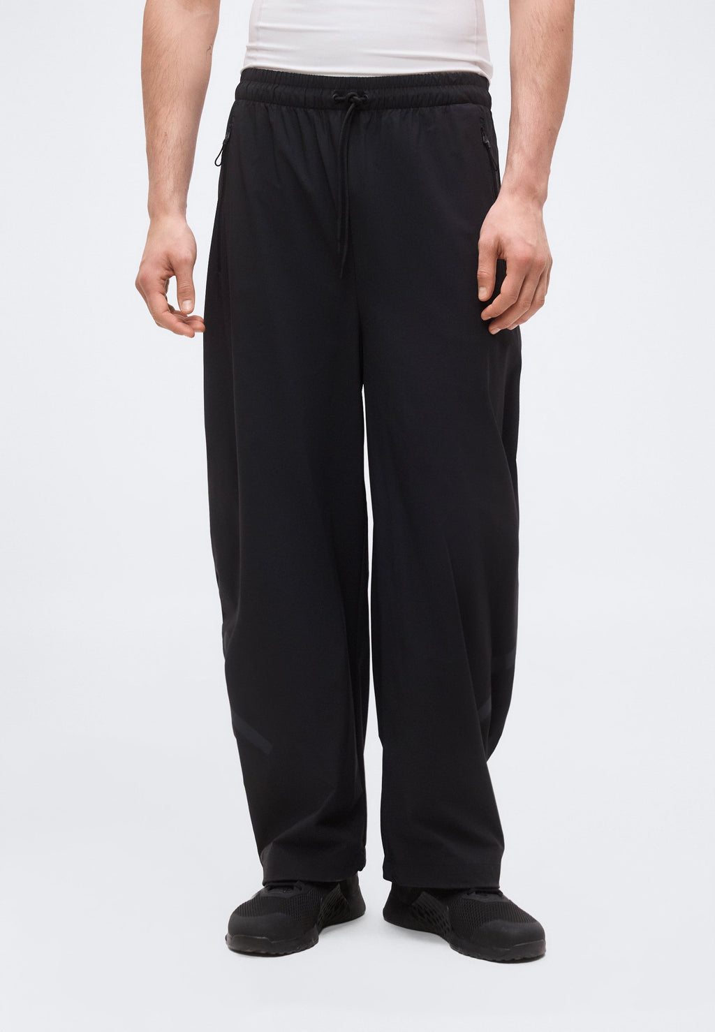 Z.N.E. - Tracksuit bottoms - black