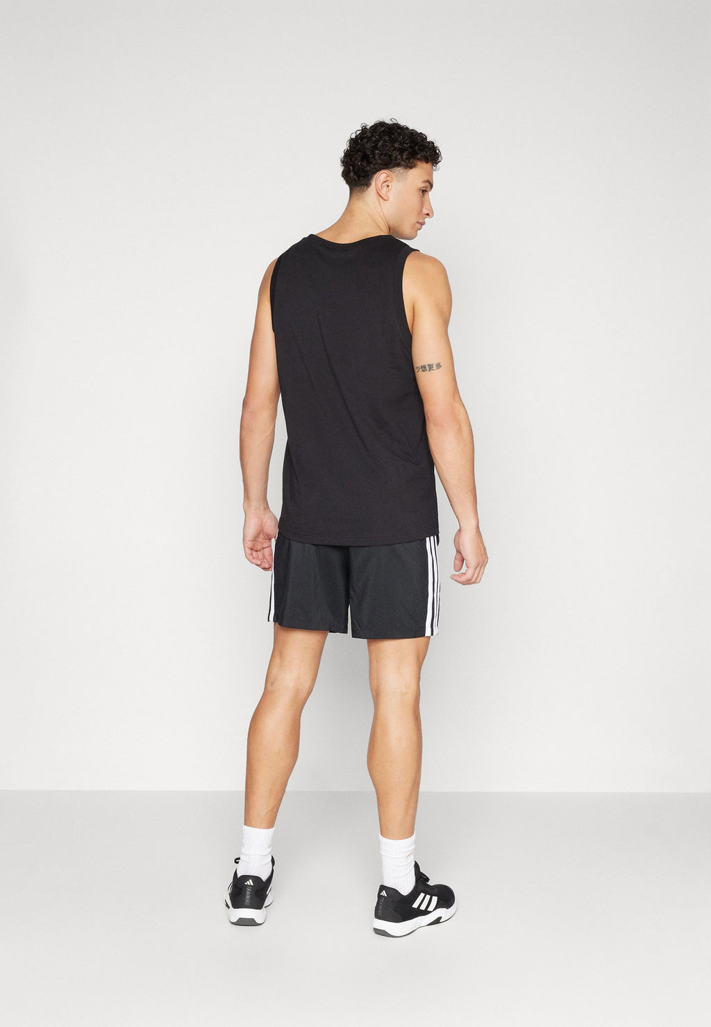 CHELSEA - Sports shorts - black/white
