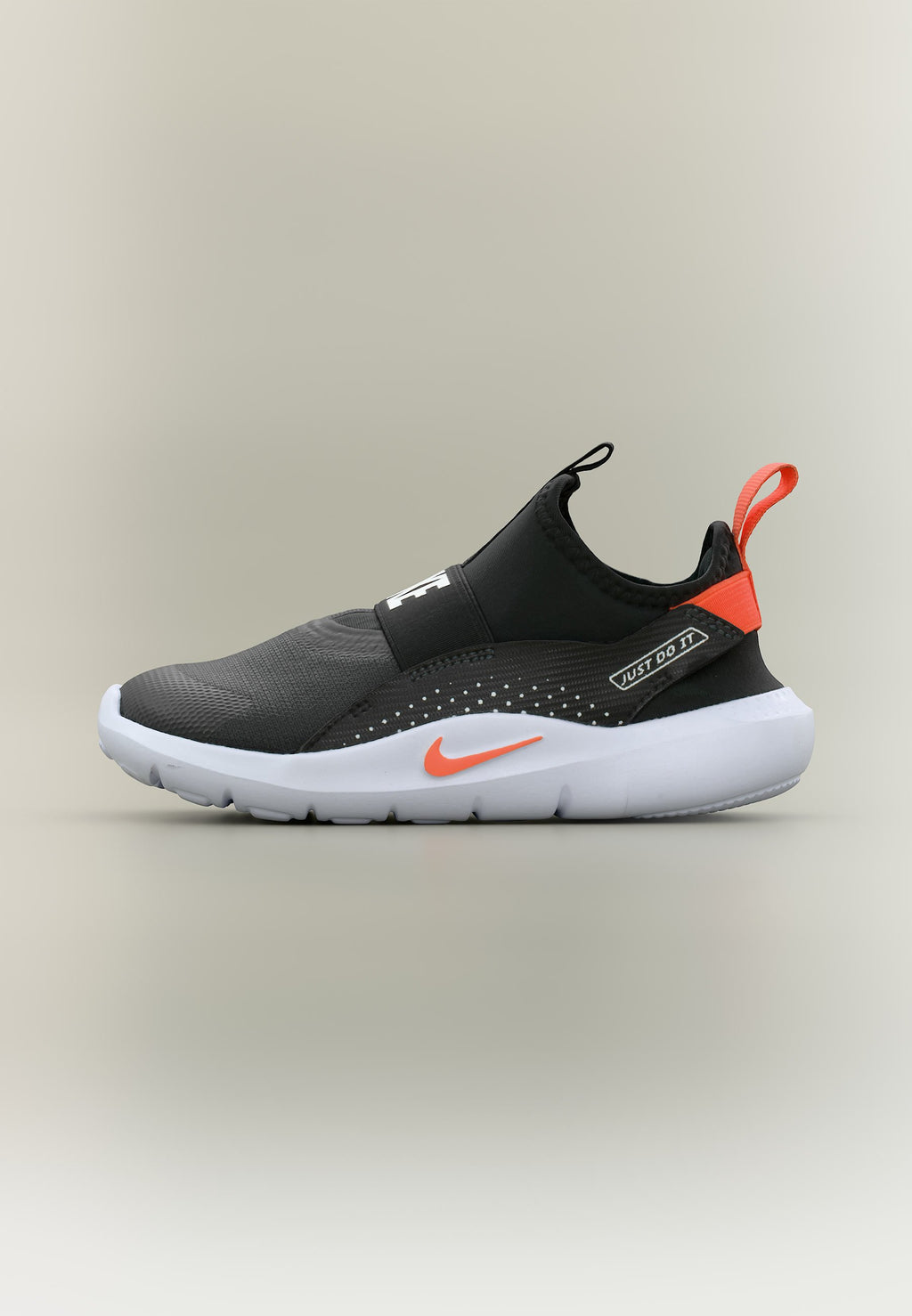 FLEX RUNNER UNISEX - Road running shoes - black/turf orange/white