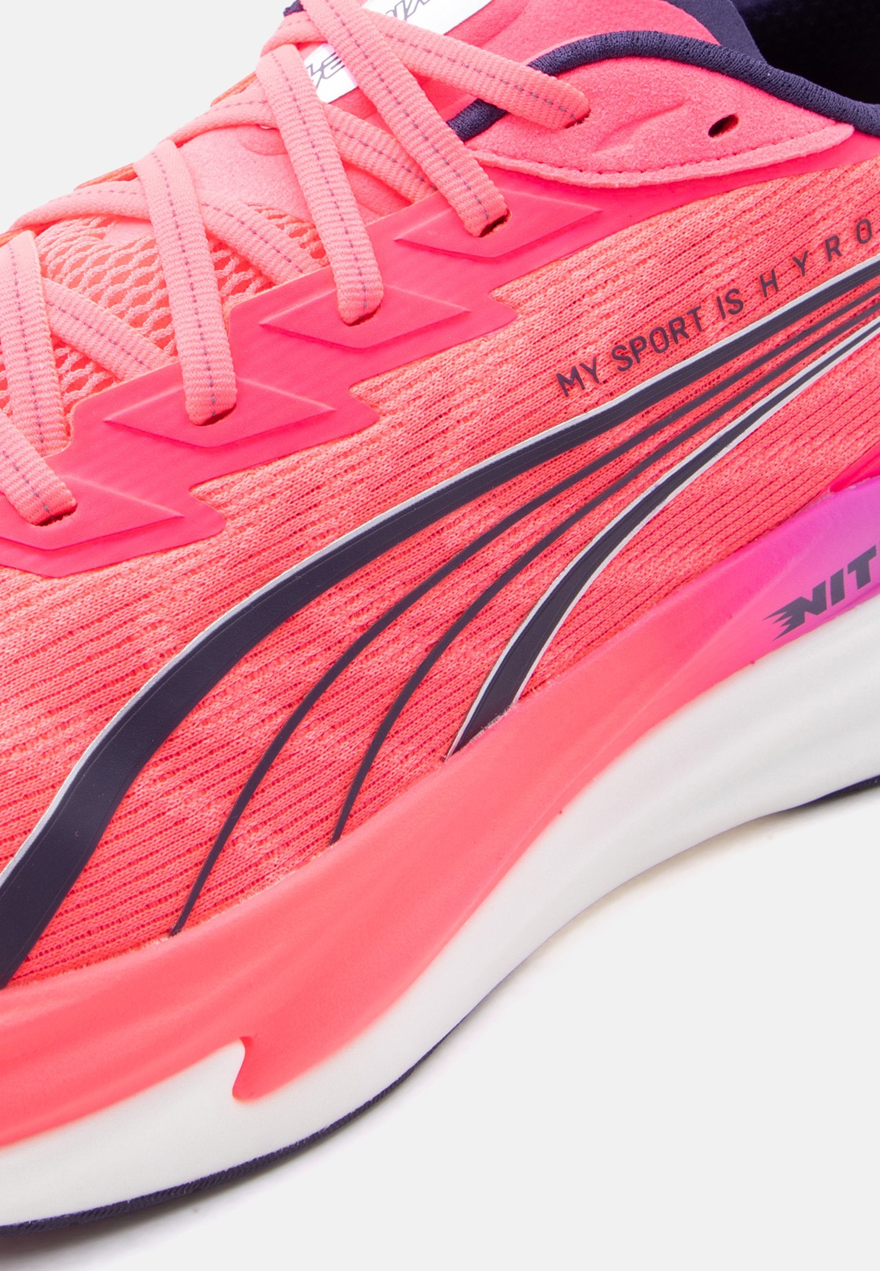 DEVIATE NITRO 4 X HYROX - Training shoe - white/electric orchid/pure pink