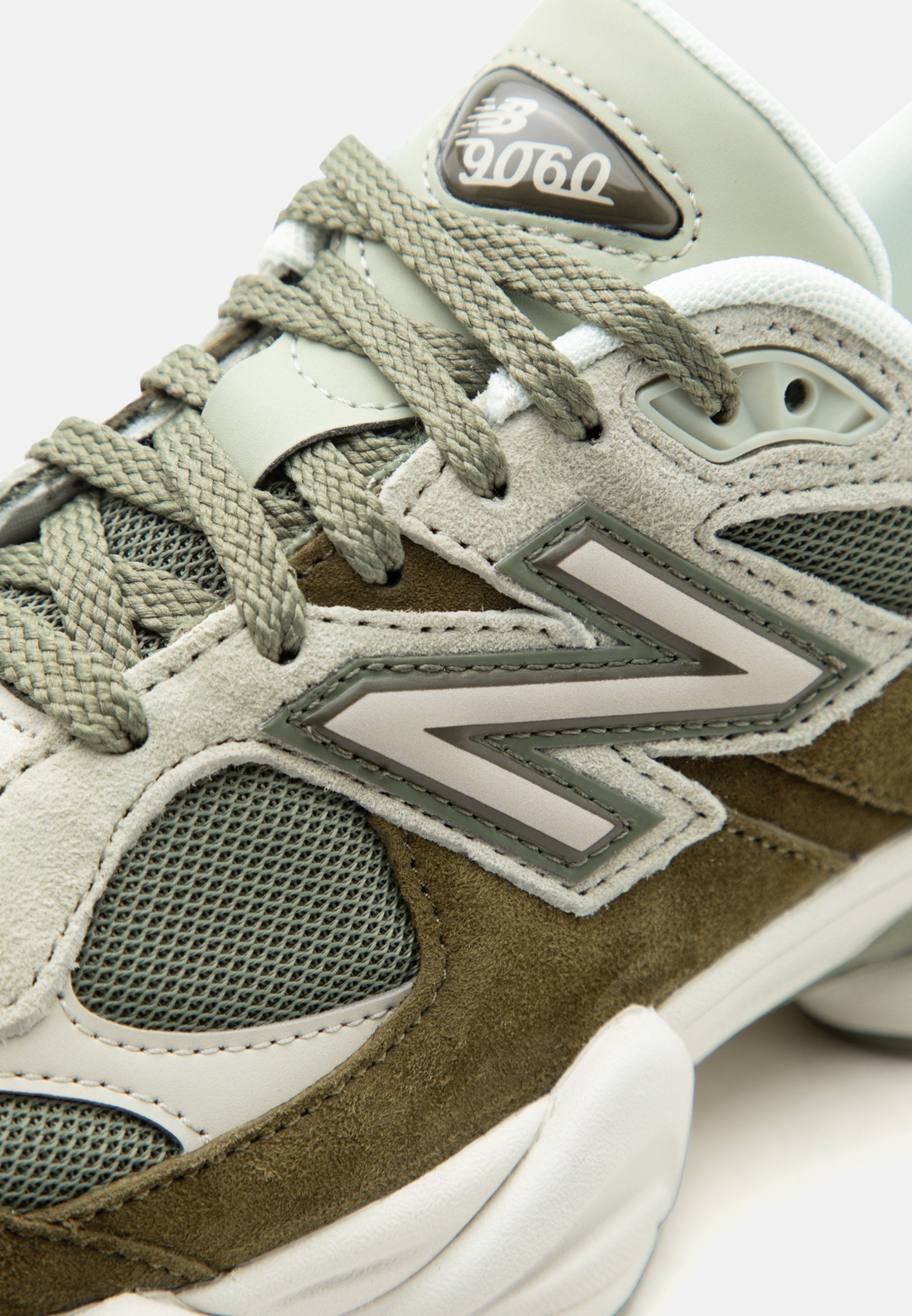 U9060 UNISEX - Trainers - green
