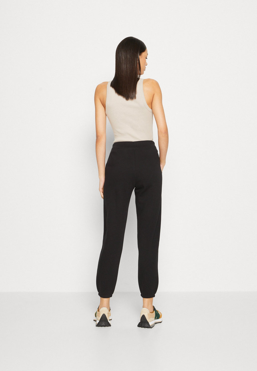 HERITAGE JOGGER - Tracksuit bottoms - true black