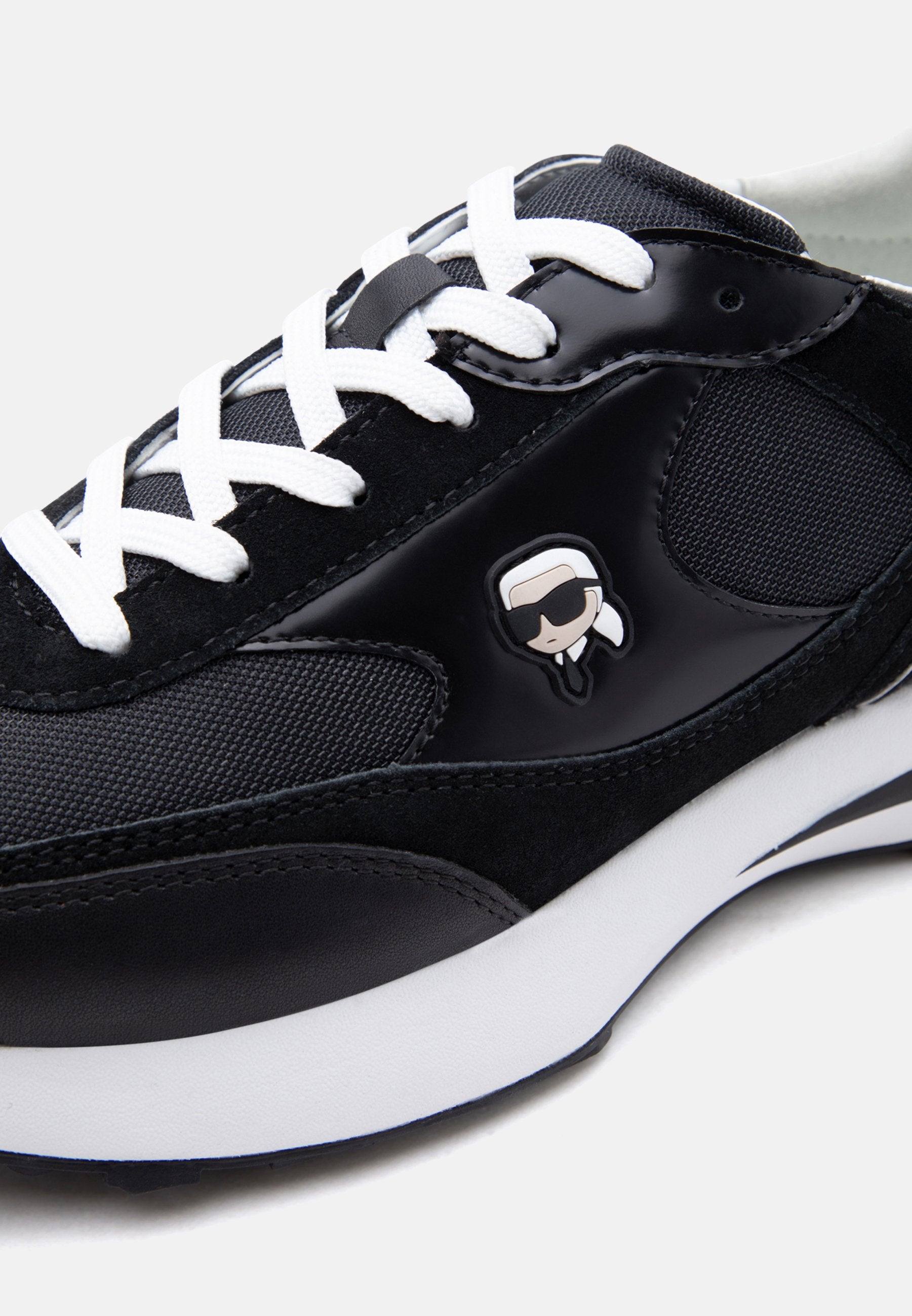 ZONE NFT LACE - Trainers - black