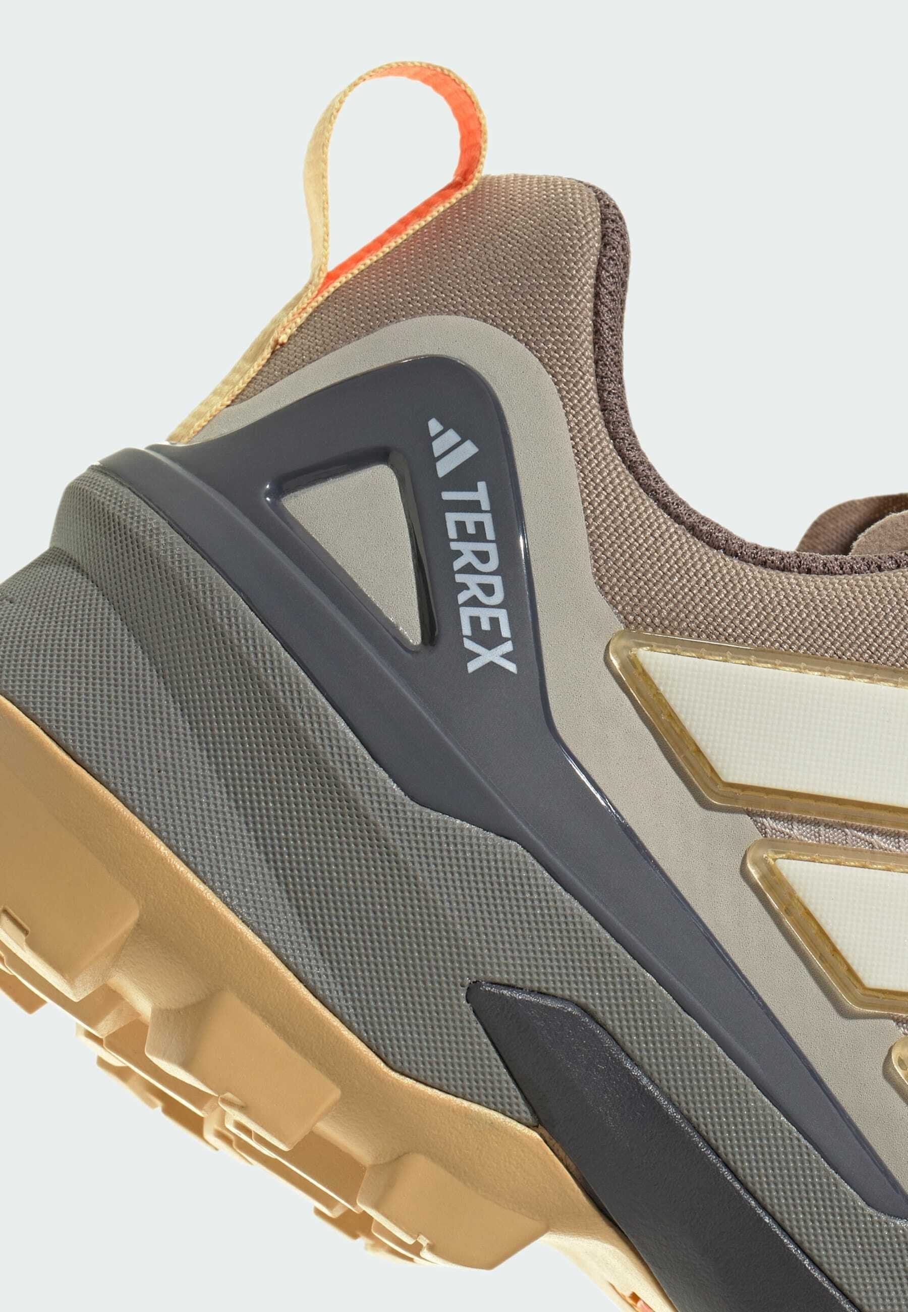 TERREX SKYCHASER GTX W - Hiking shoes - taupe off white ice tangerine