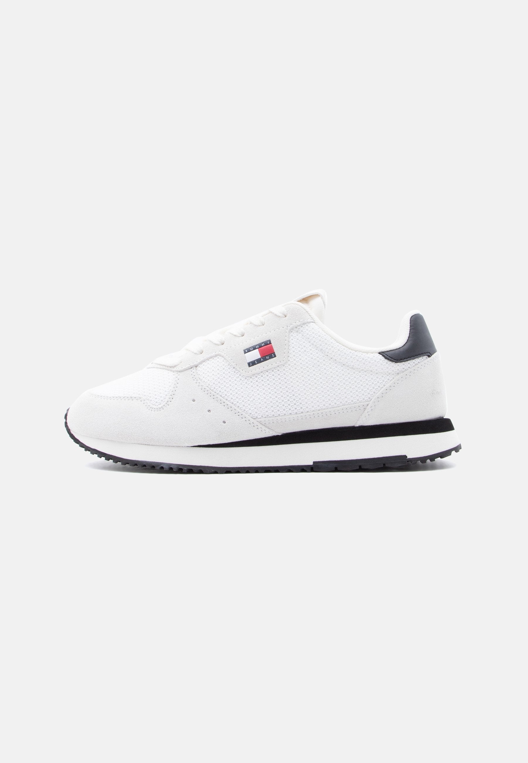 LOGO SUEDE CONTRAST HEEL TRAINERS - Trainers - ecru/black