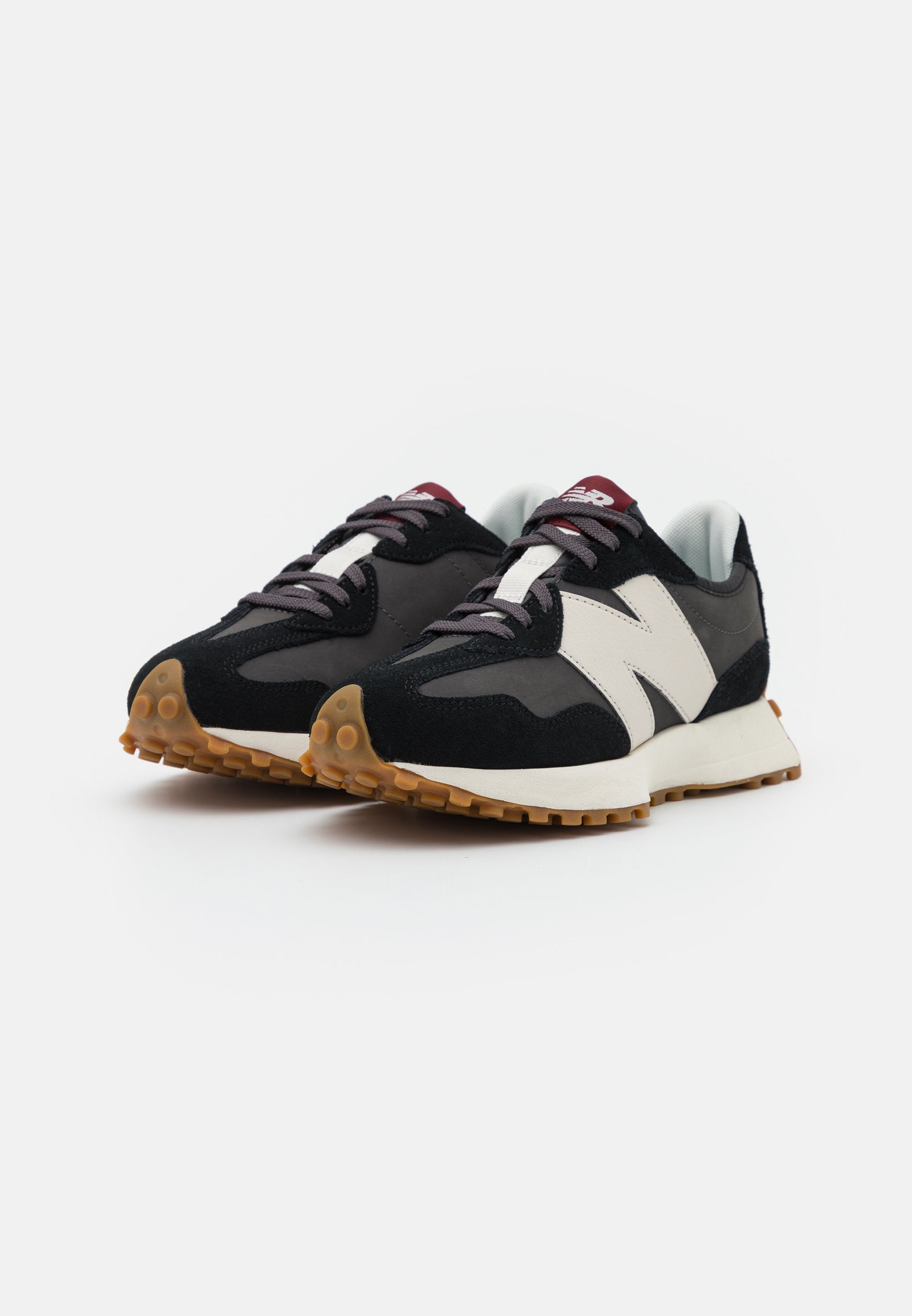 WS327 - Trainers - black