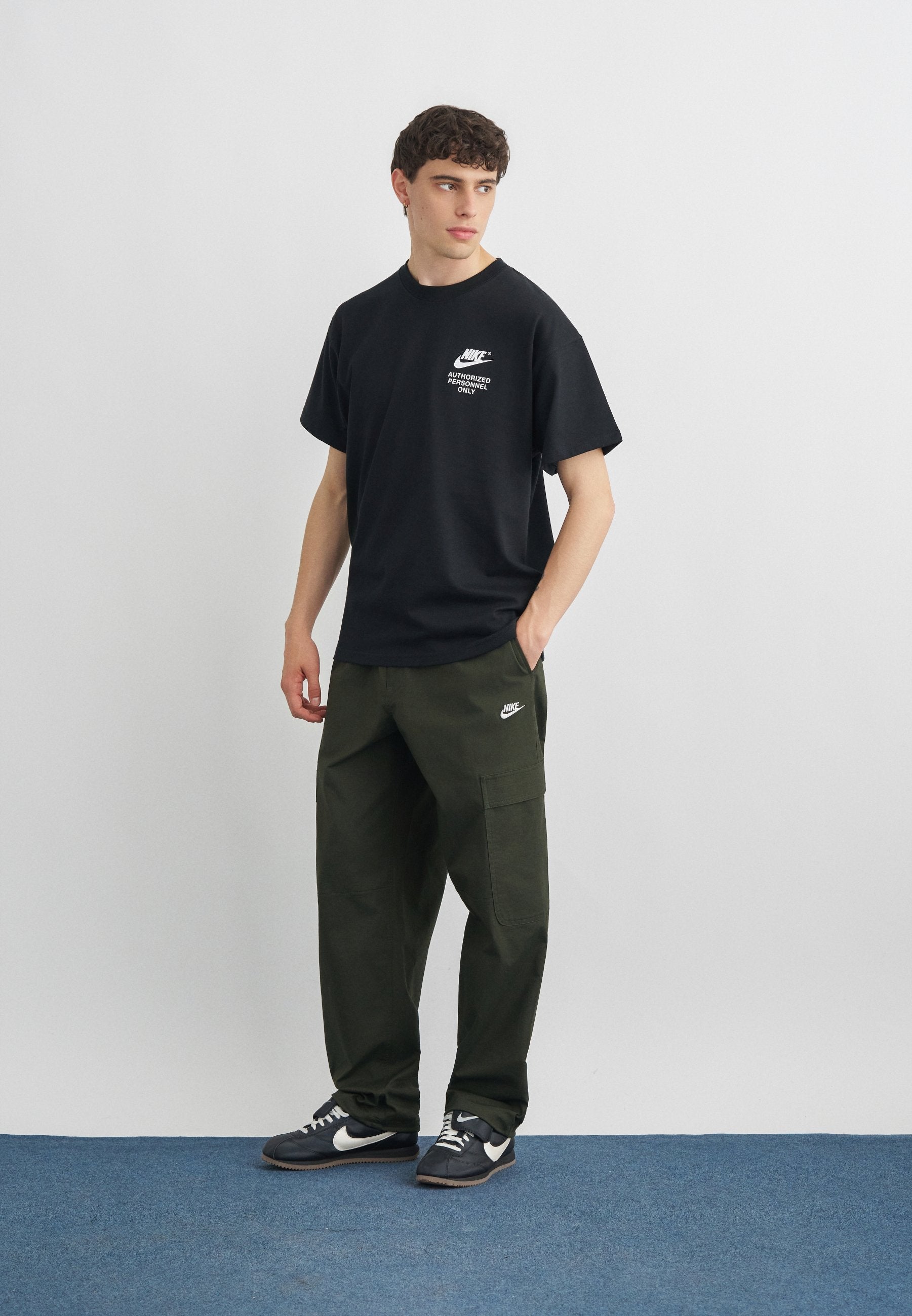 PERSONNEL TEE - Print T-shirt - black