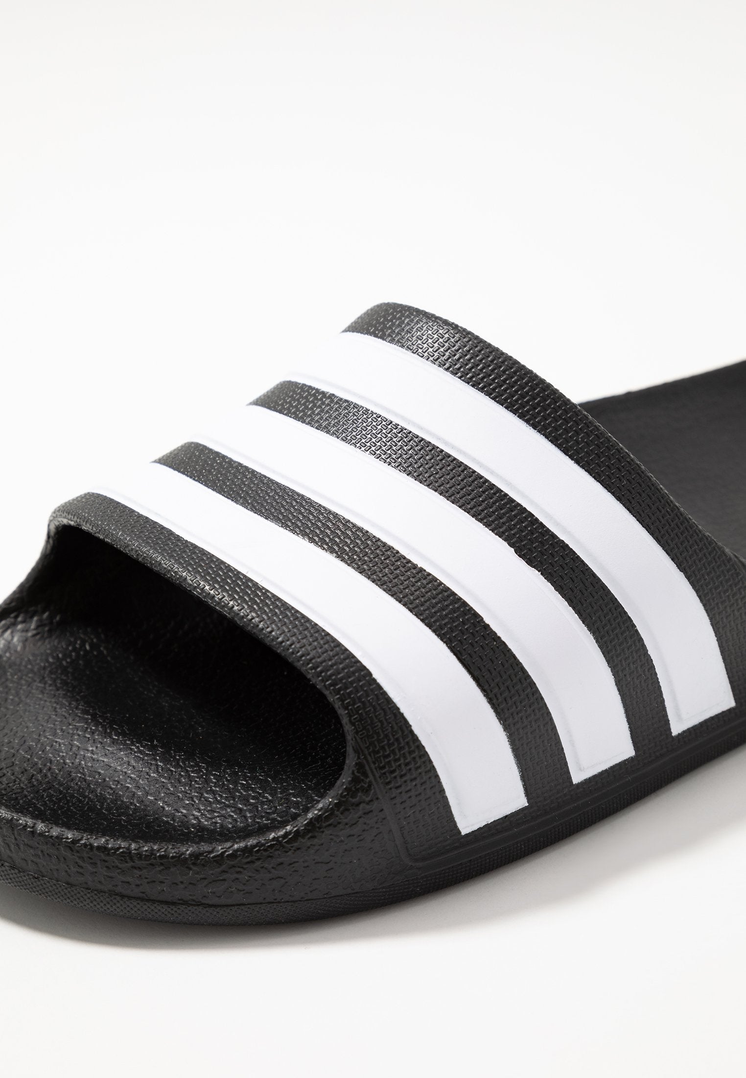 ADILETTE AQUA UNISEX - Claquettes de piscine - core black