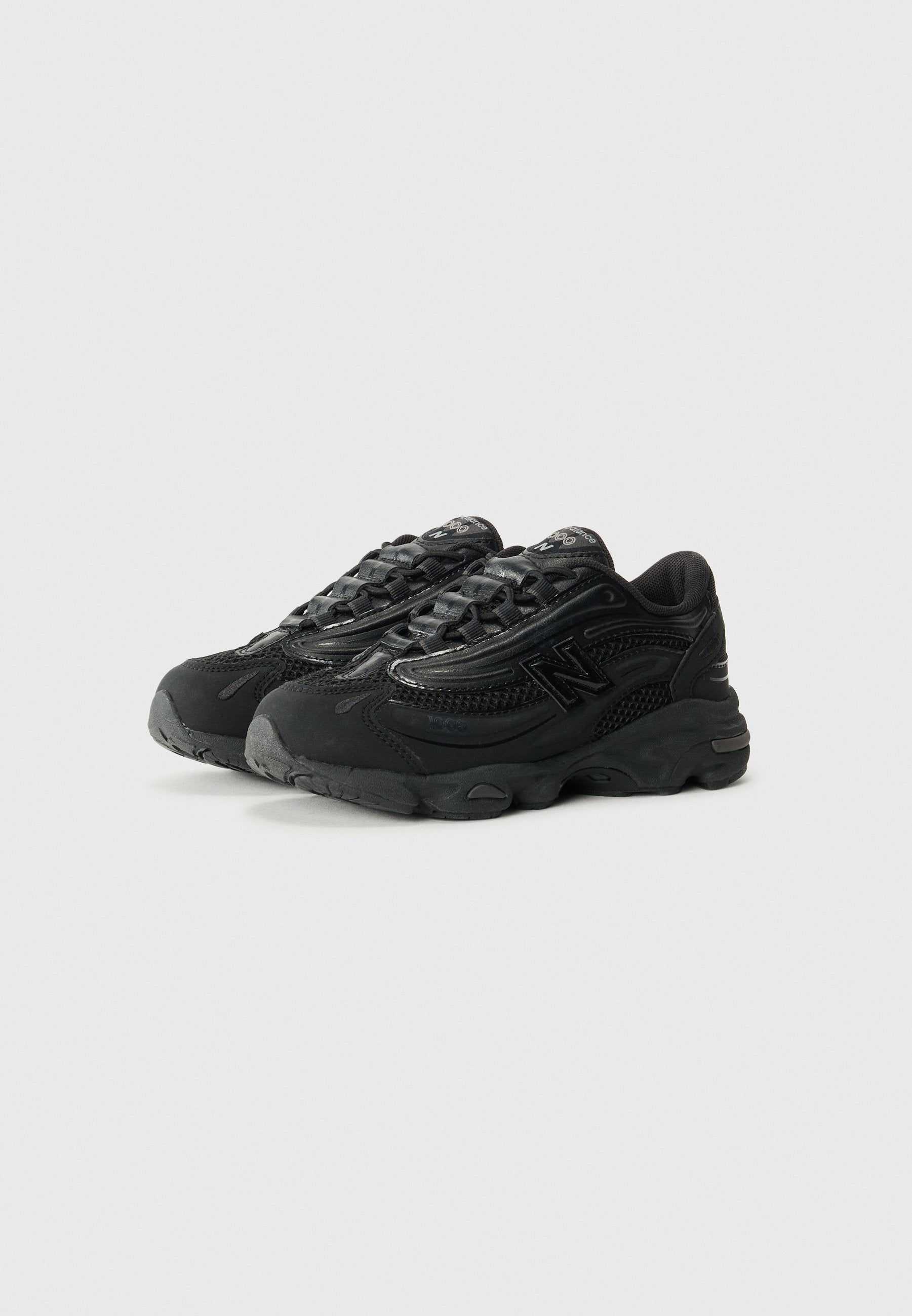 1000 UNISEX - Trainers - black