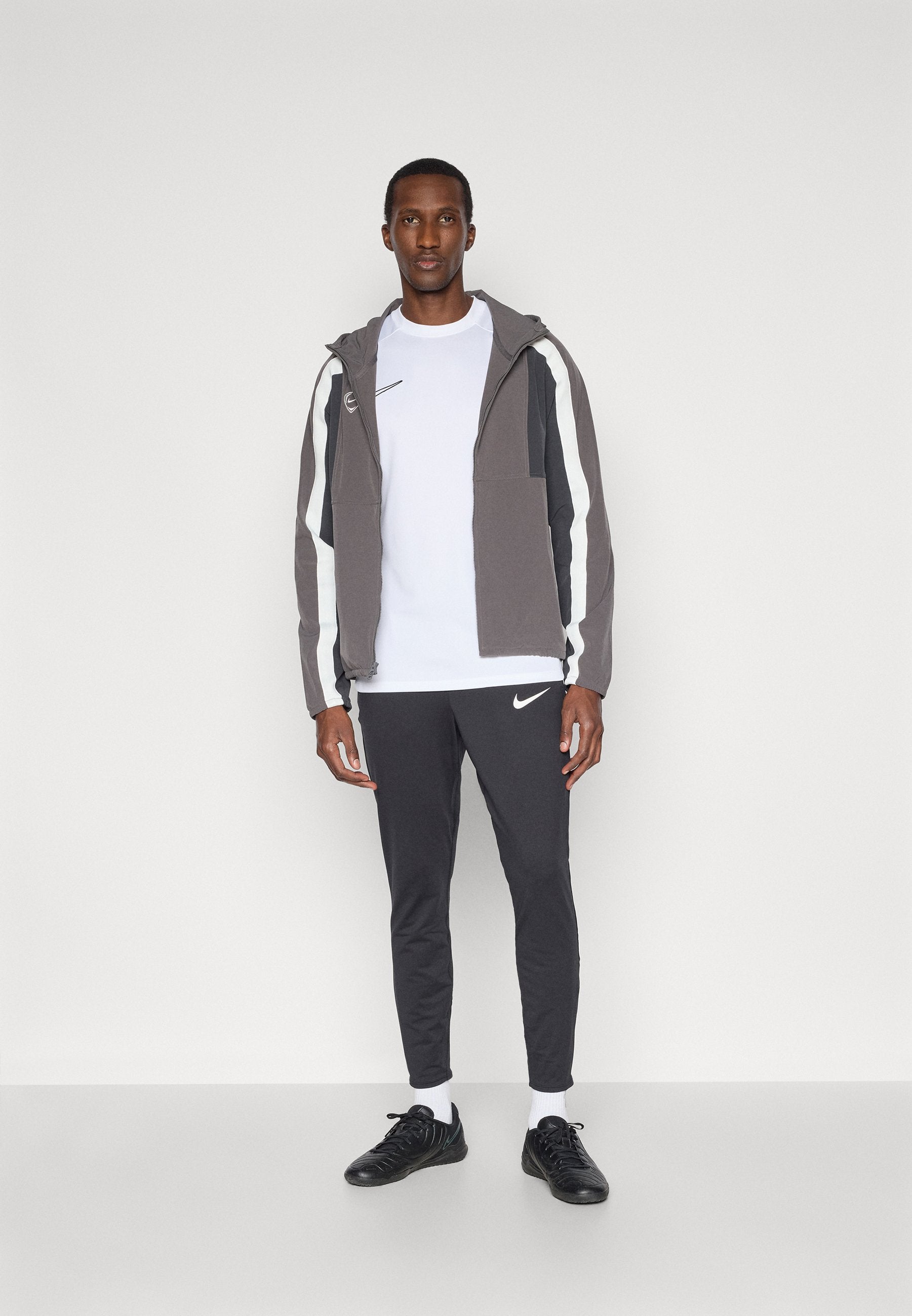 M NK RPL STRK JKT W - Windbreaker - medium ash/off noir/summit white