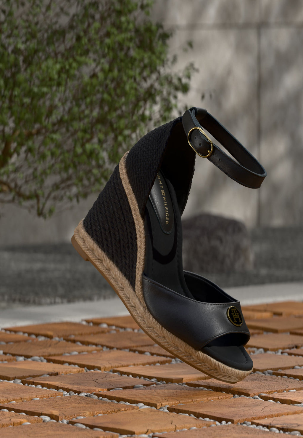 PLATE WEDGE - Platform sandals - black