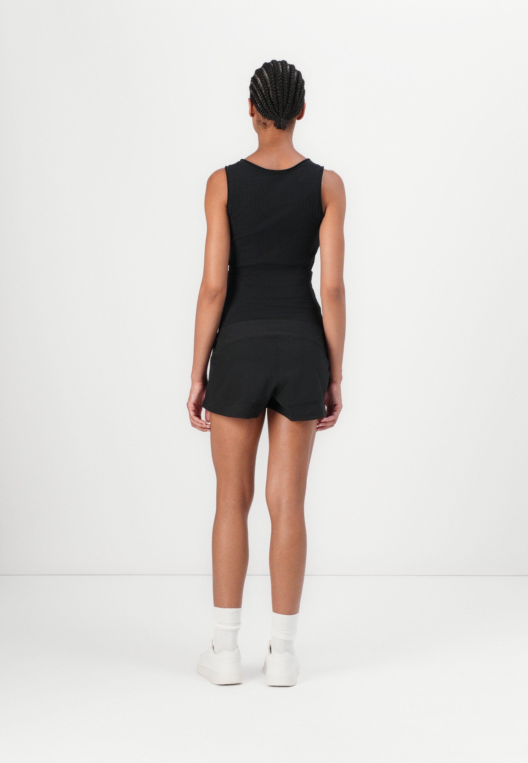 PACER WOVEN STRETCH TRAINING MATERNITY - Sports shorts - black/carbon
