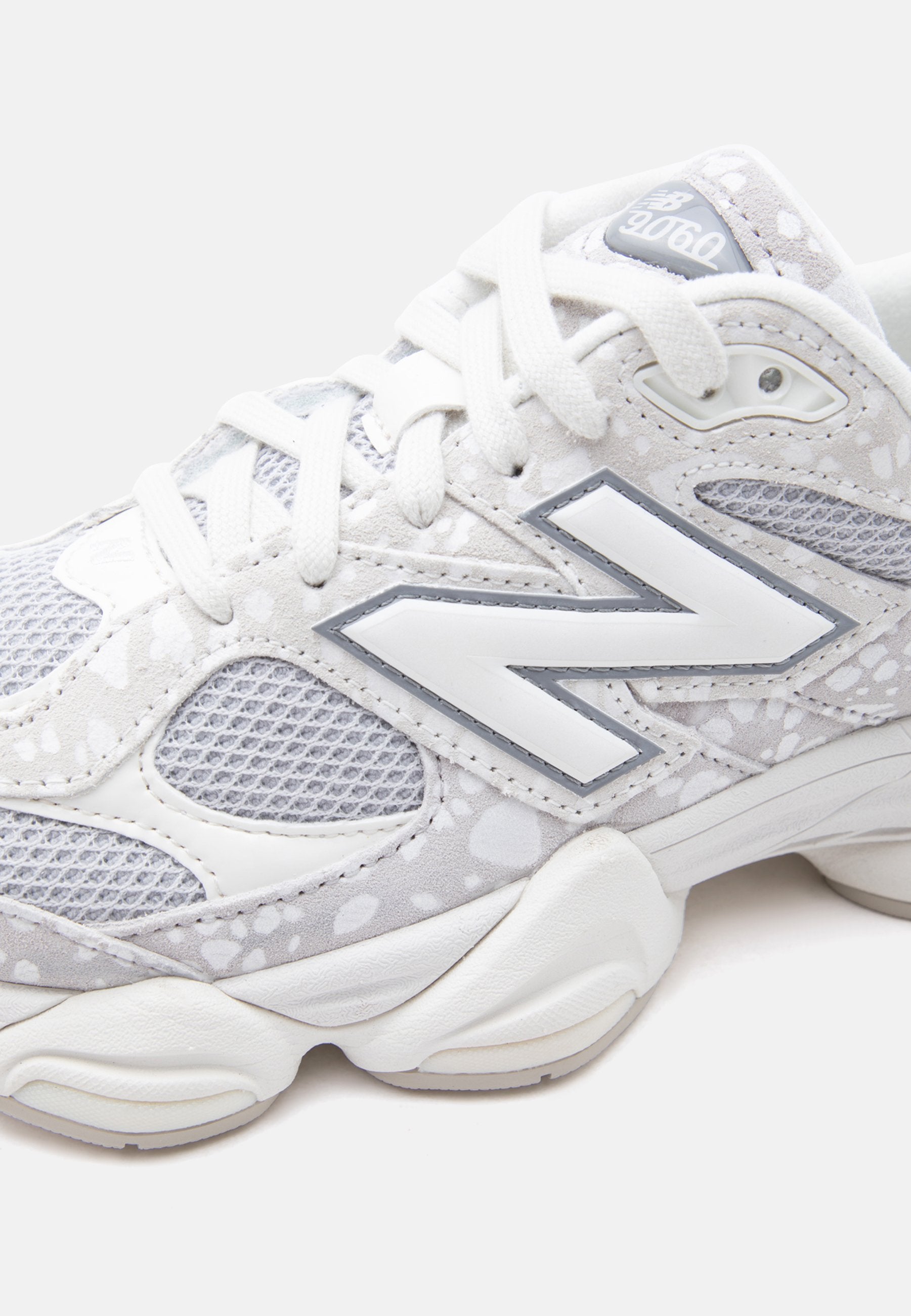 U9060 UNISEX - Trainers - grey matter/reflection