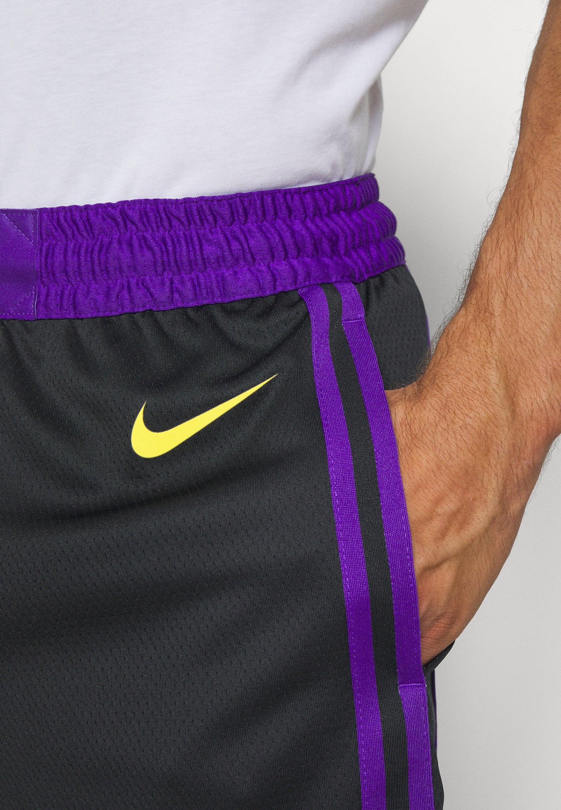 NBA LOS ANGELES LAKERS CITY EDITION SHORT - Sports shorts - black/amarillo