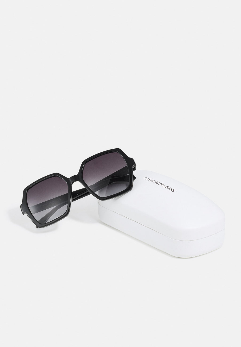 Sunglasses - black