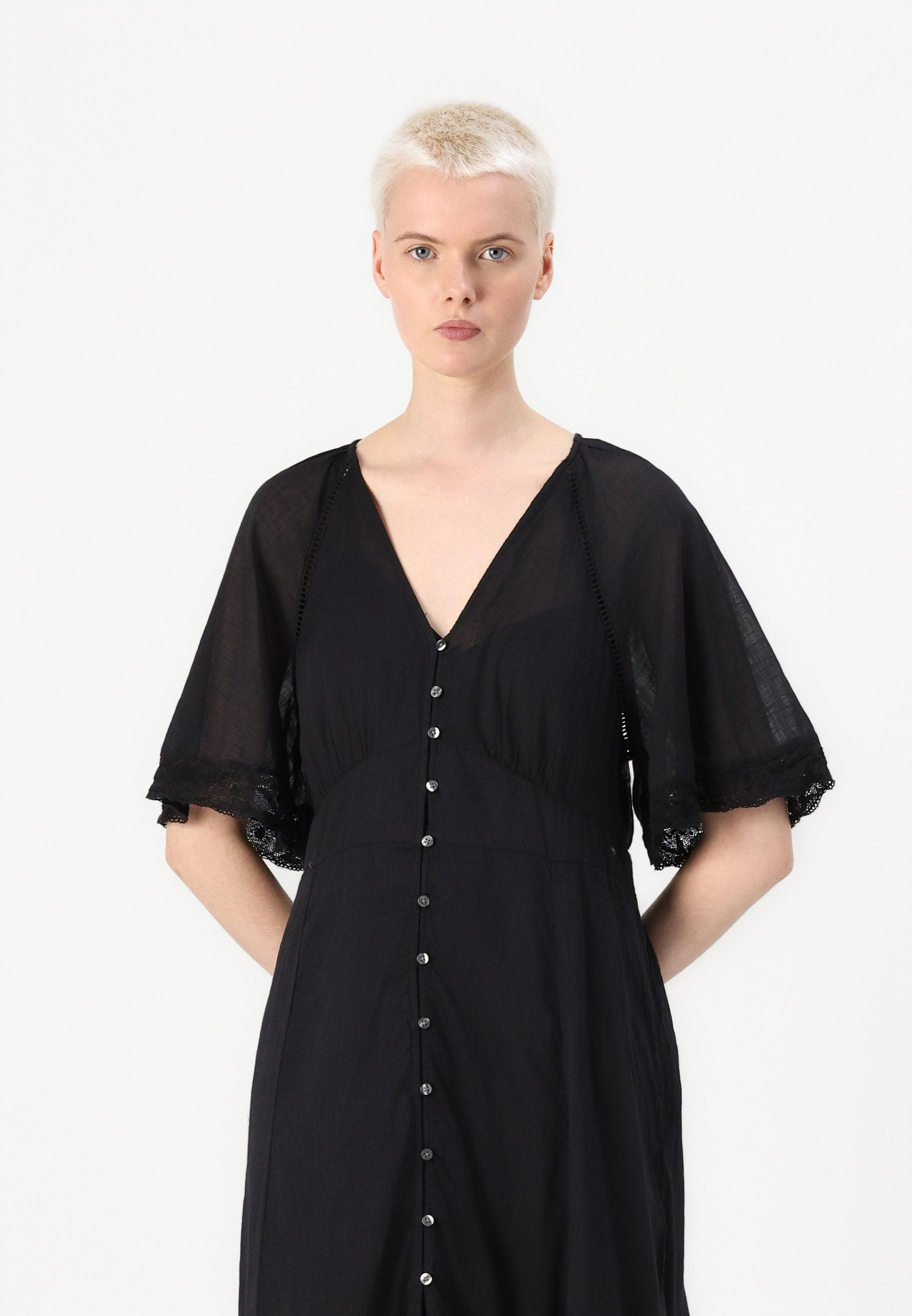 FLUTTER MIDI - Day dress - true black