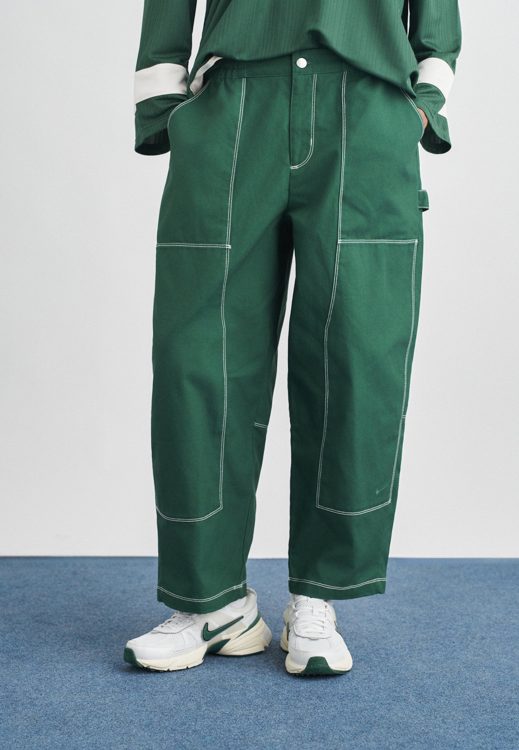 STREET PANT - Trousers - fir/antique silver coloured