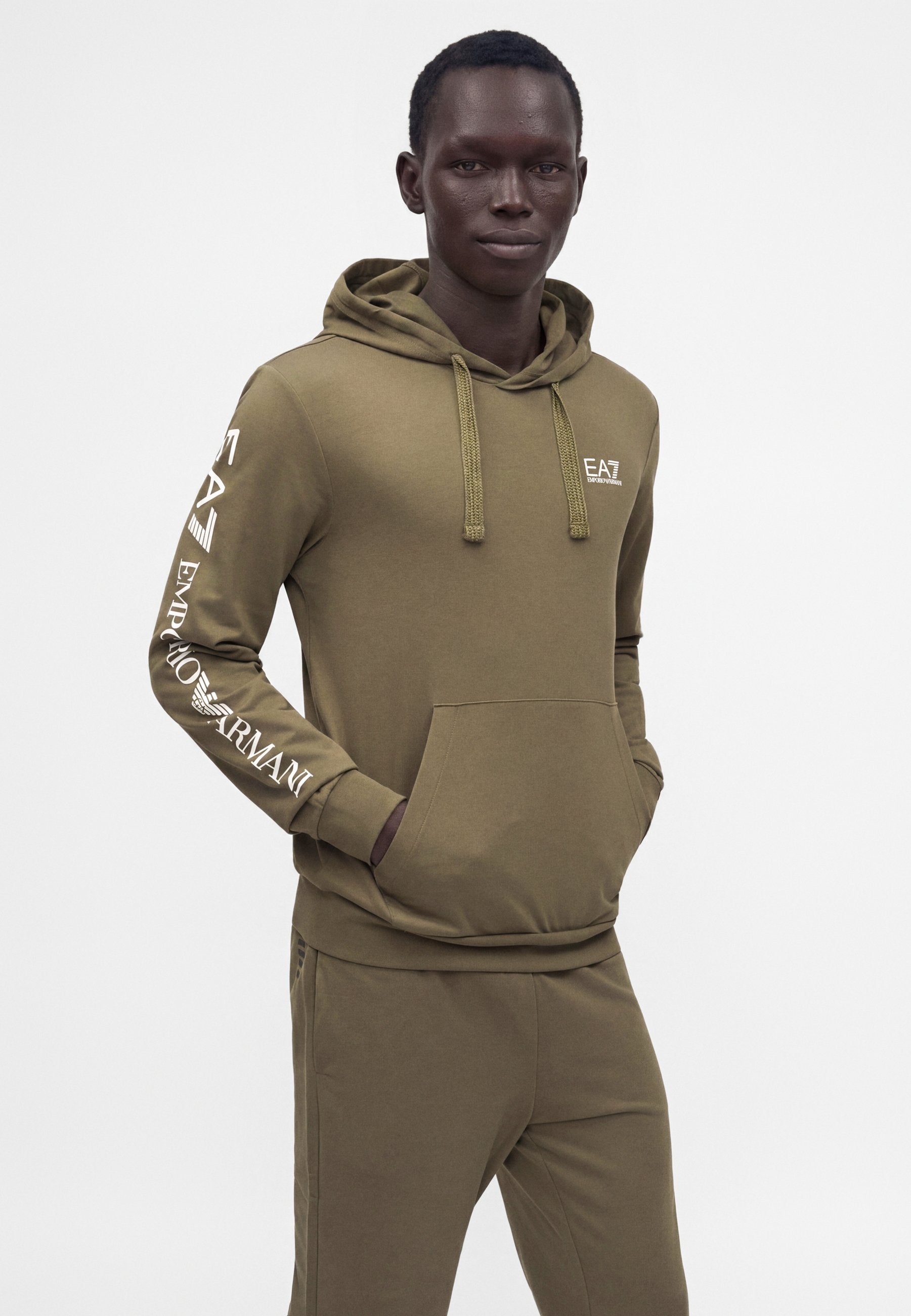 TRAIN SERIES HOODIE EXTENDED LOGO - Hoodie - kalamata