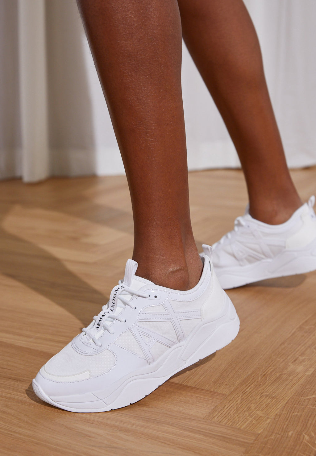 Trainers - white