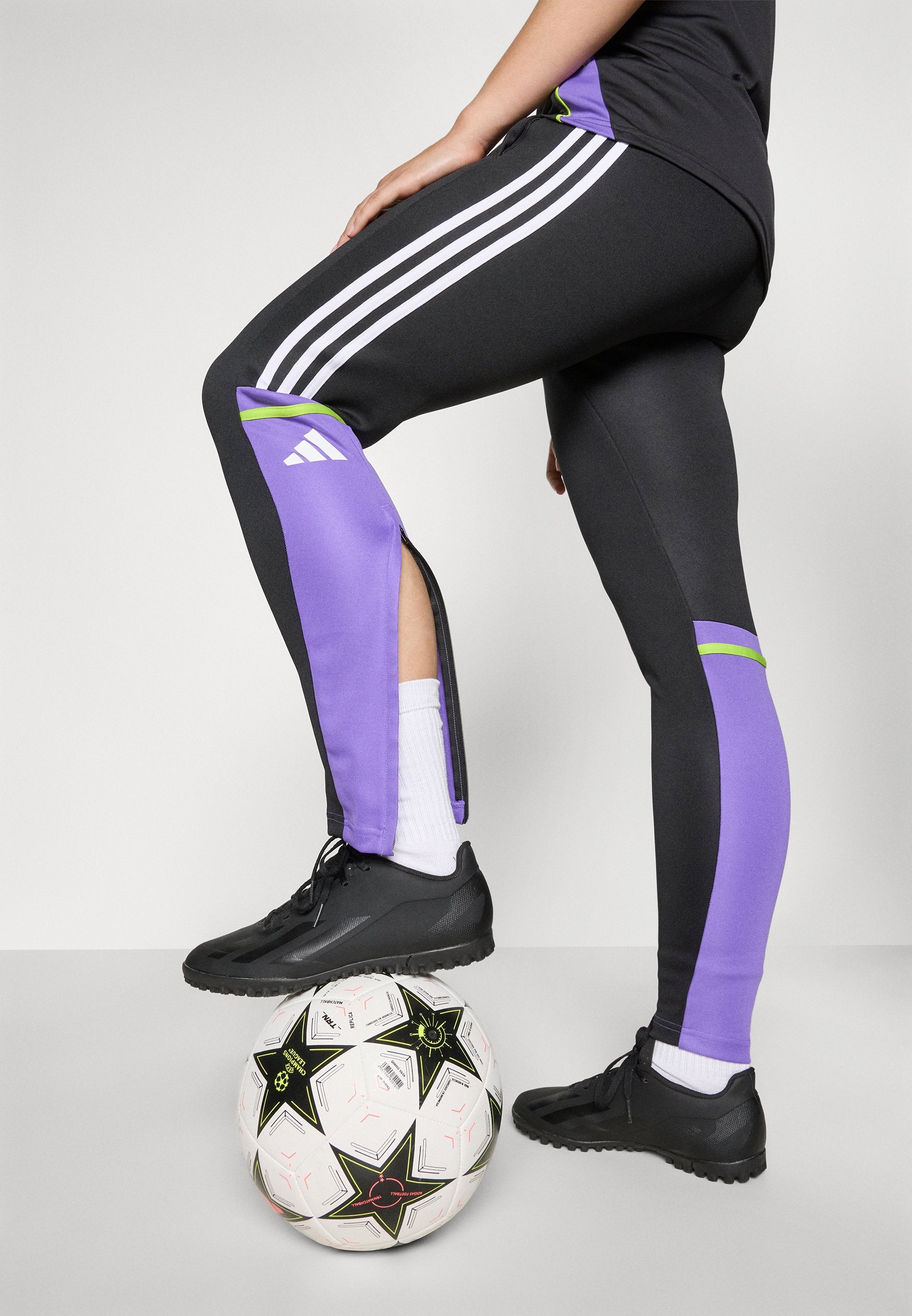 SQUADRA25 TRAINING PANT - Leggings - black/purple rush