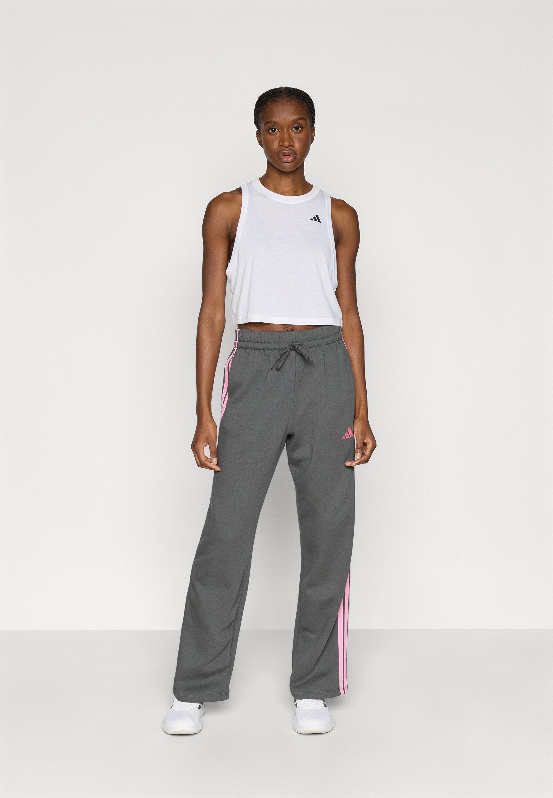ESSENTIALS 3 STRIPES OPEN HEM PANTS - Tracksuit bottoms - grey six/tropic bloom
